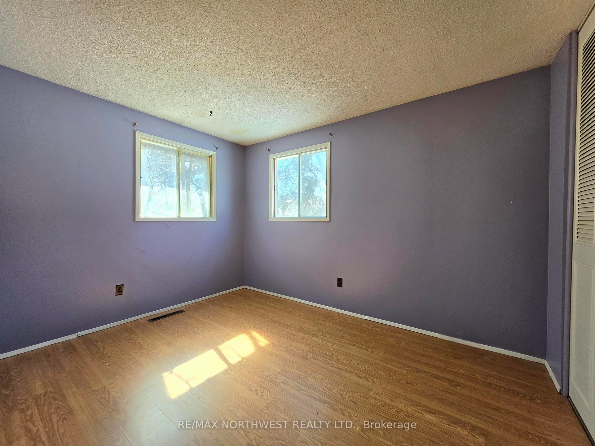 Photo 11 of 116 Minto Crescent, Kenora, Amethyst — HOMEH