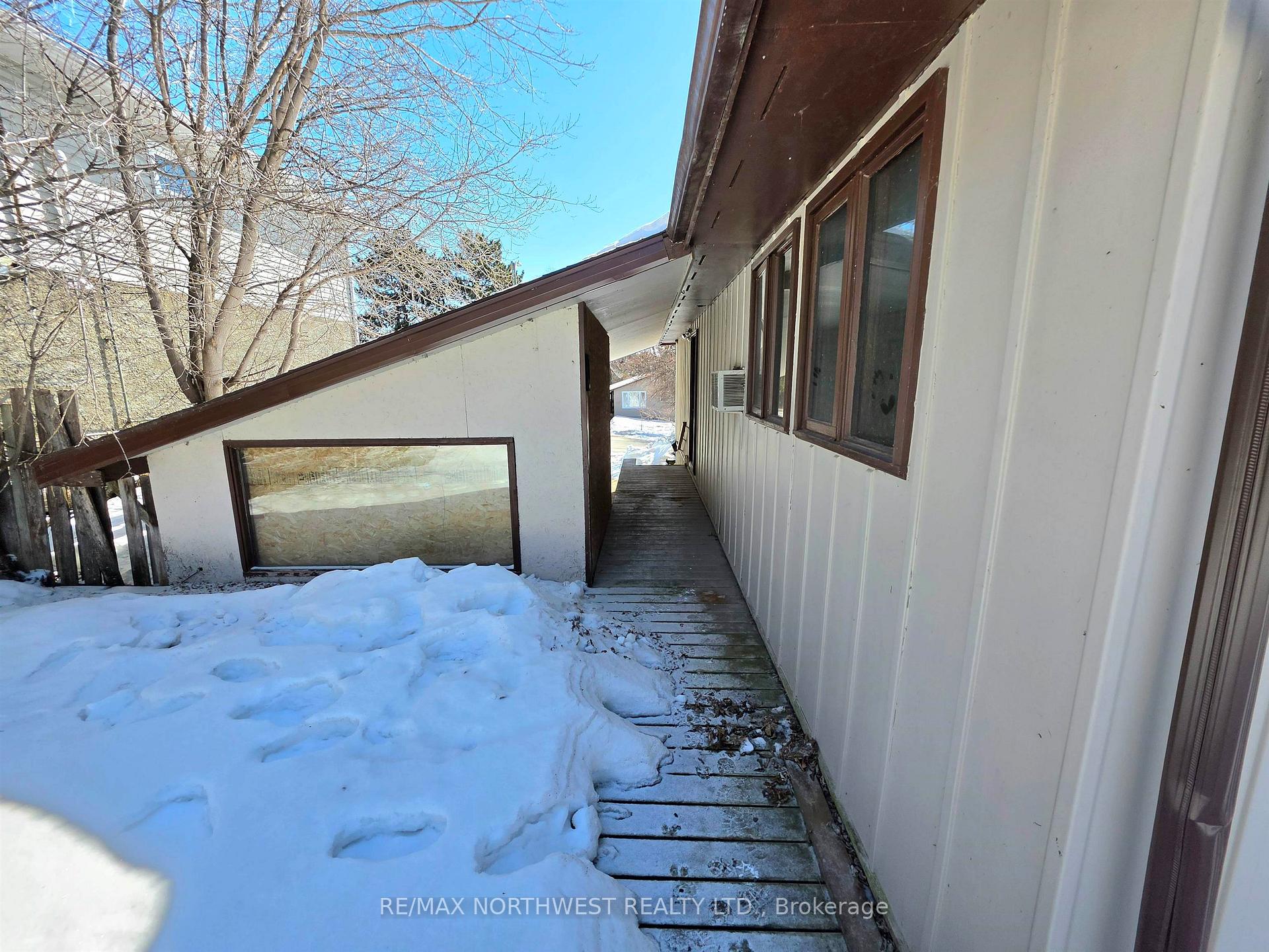 Photo 22 of 116 Minto Crescent, Kenora, Amethyst — HOMEH
