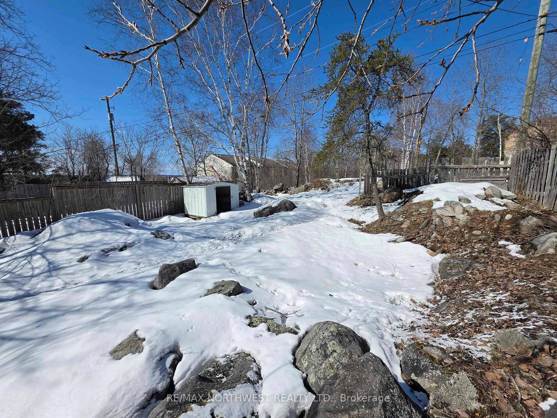 Photo 24 of 116 Minto Crescent, Kenora, Amethyst — HOMEH