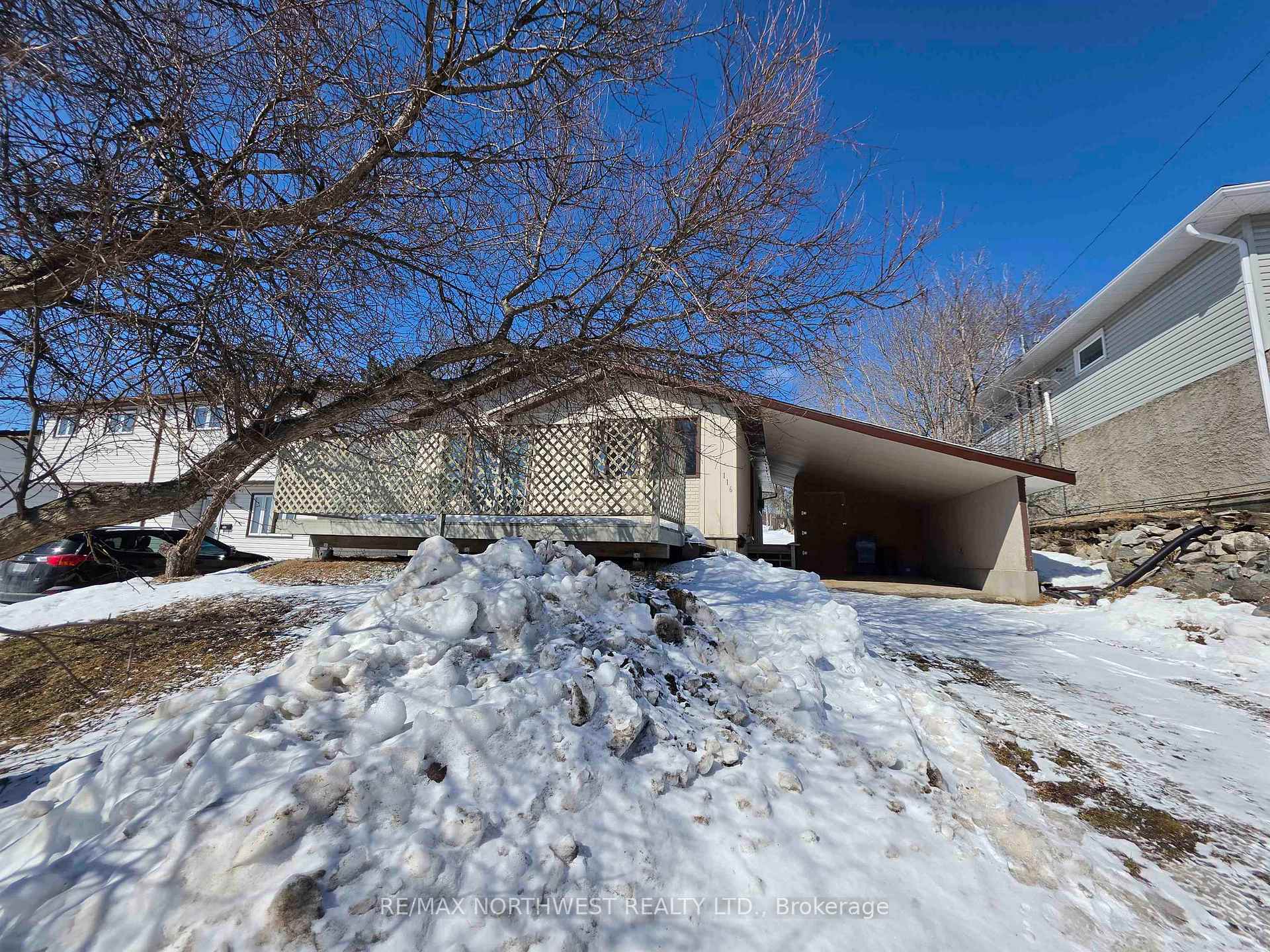 Photo 26 of 116 Minto Crescent, Kenora, Amethyst — HOMEH