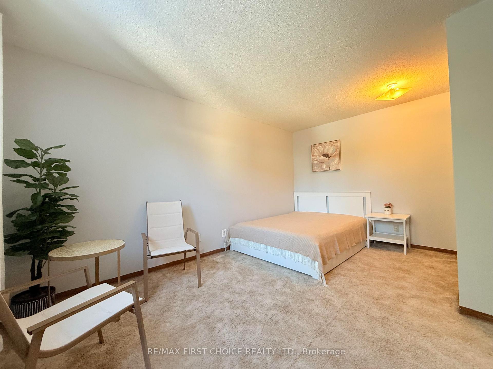 Photo 14 of Unit 3, 582 Nobel Road, Thunder Bay, Academy Heights — HOMEH
