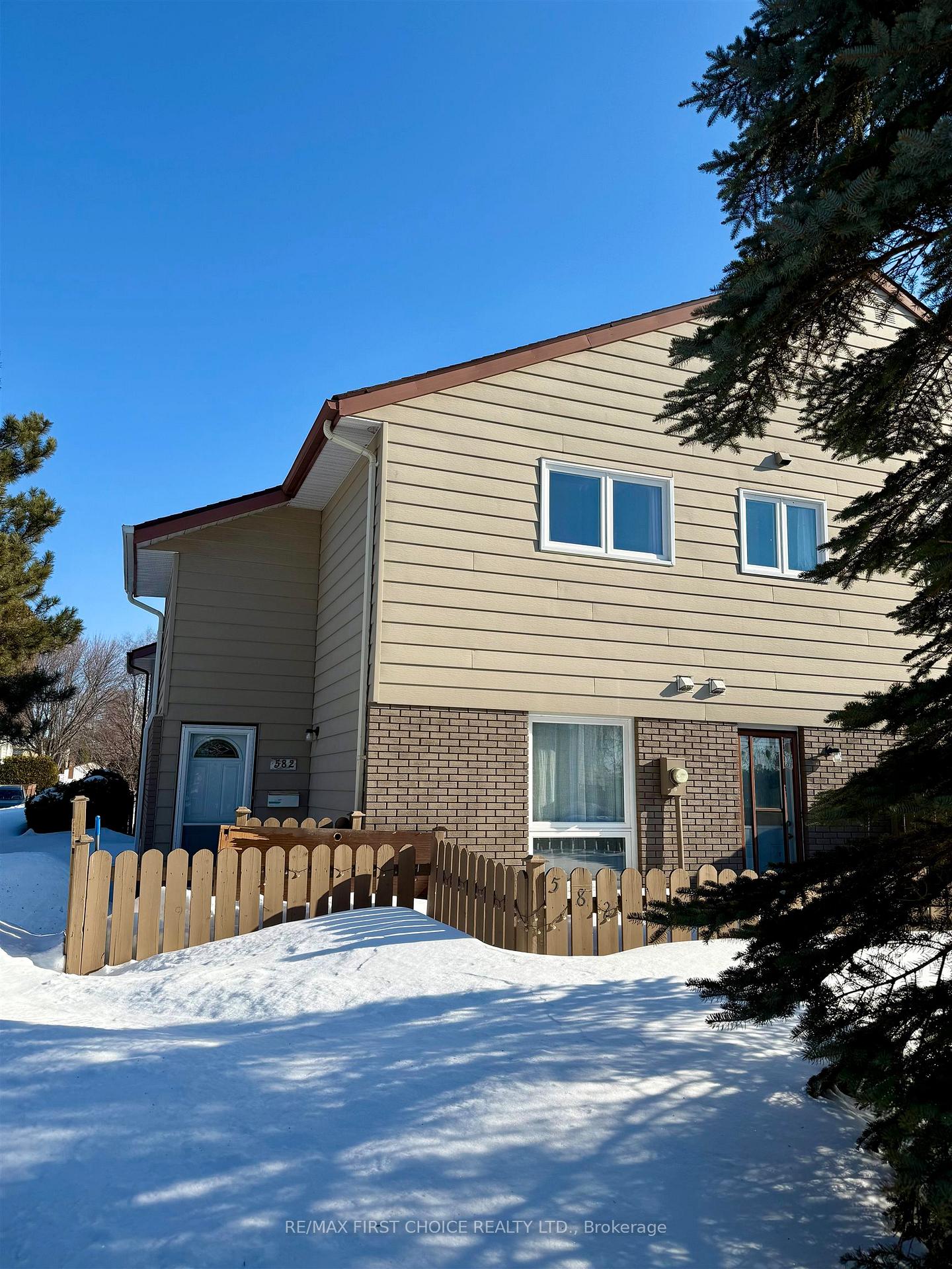 Photo 23 of Unit 3, 582 Nobel Road, Thunder Bay, Academy Heights — HOMEH