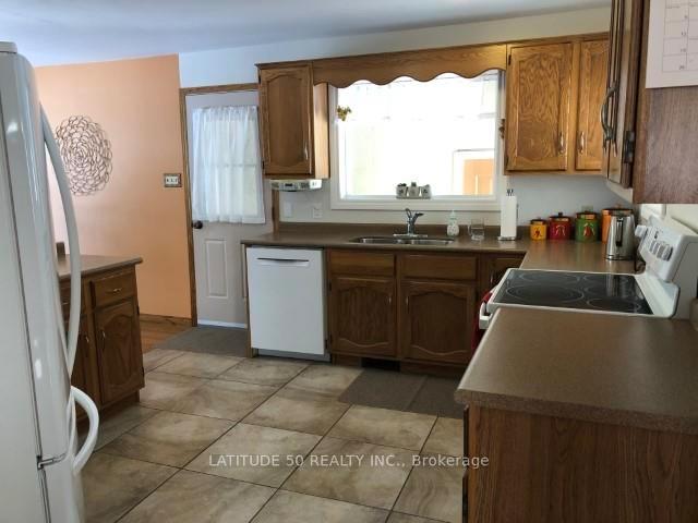 Photo 6 of 23 Ross Street, Dryden, Riverview — HOMEH