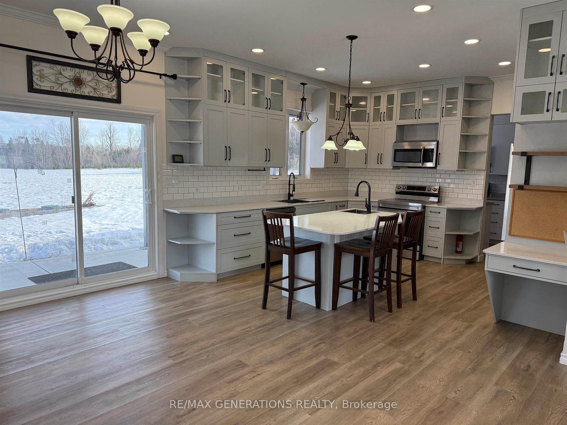 Photo 5 of 29 Oleksuk Road, Neebing, Blake — HOMEH