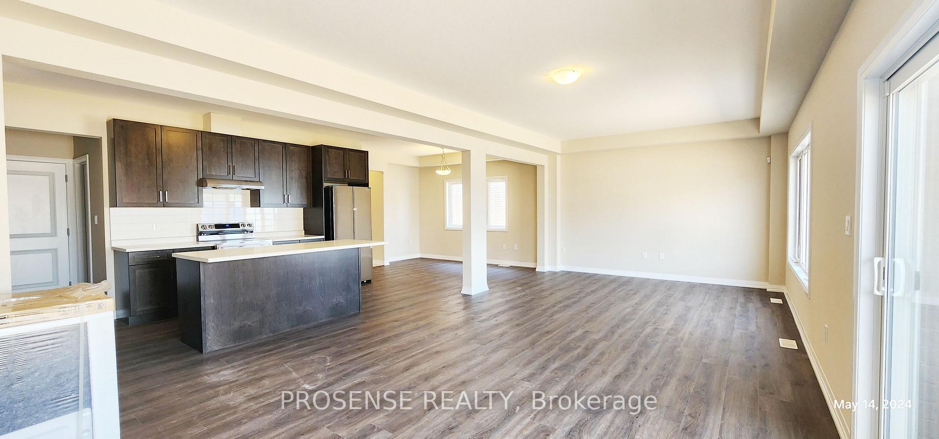 Photo 2 of 85 Acacia Road, Pelham, Fonthill — HOMEH