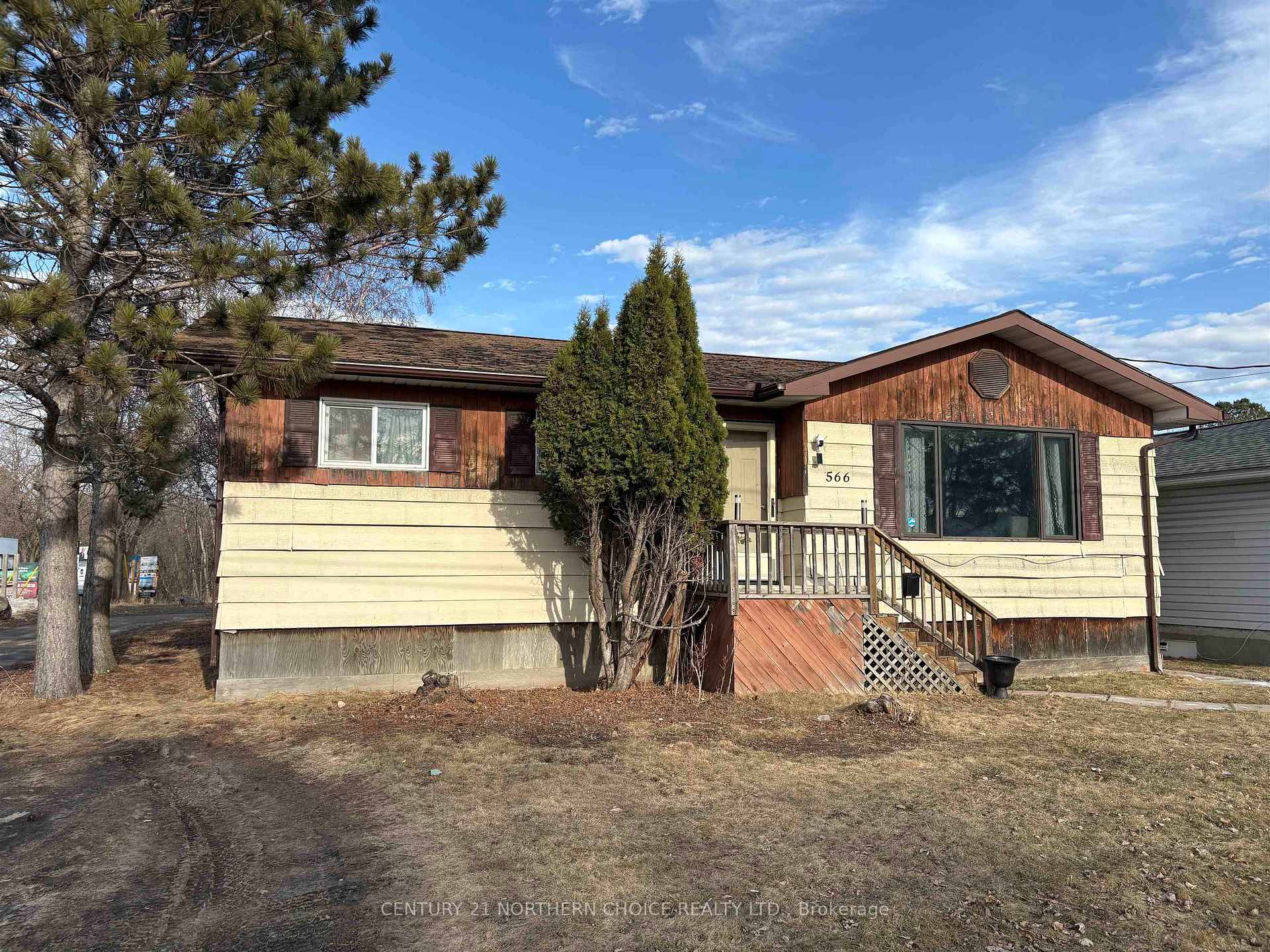 Photo 1 of 566 Elm Avenue, Fort Frances — HOMEH