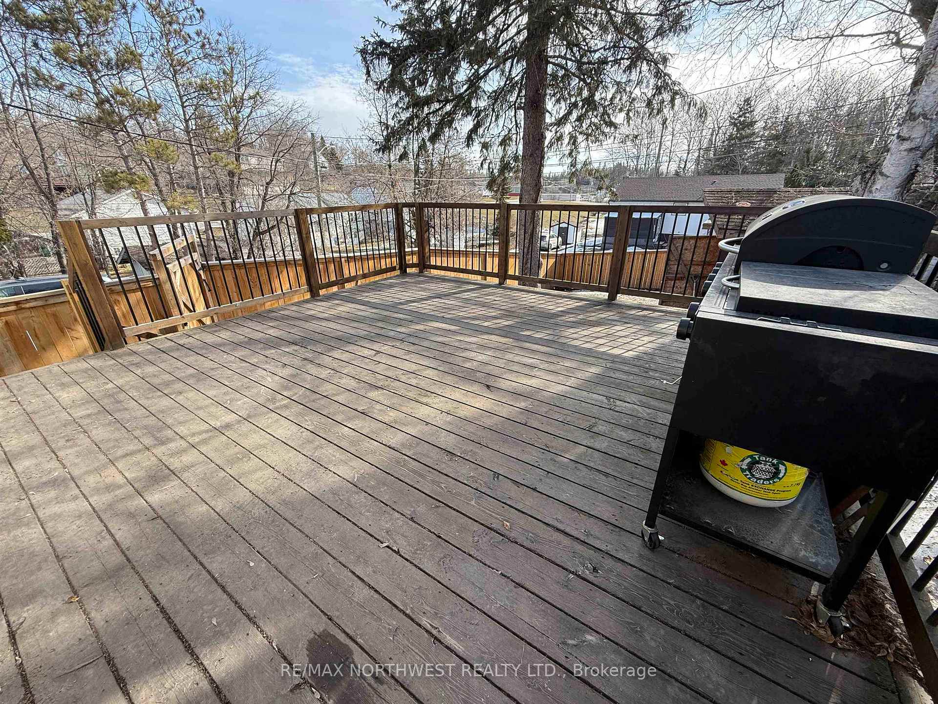 Photo 5 of 513 Sixth Avenue S, Kenora, Lakeside — HOMEH