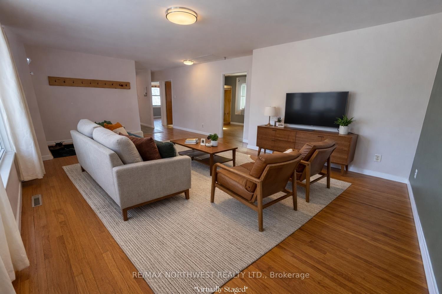 Photo 10 of 513 Sixth Avenue S, Kenora, Lakeside — HOMEH