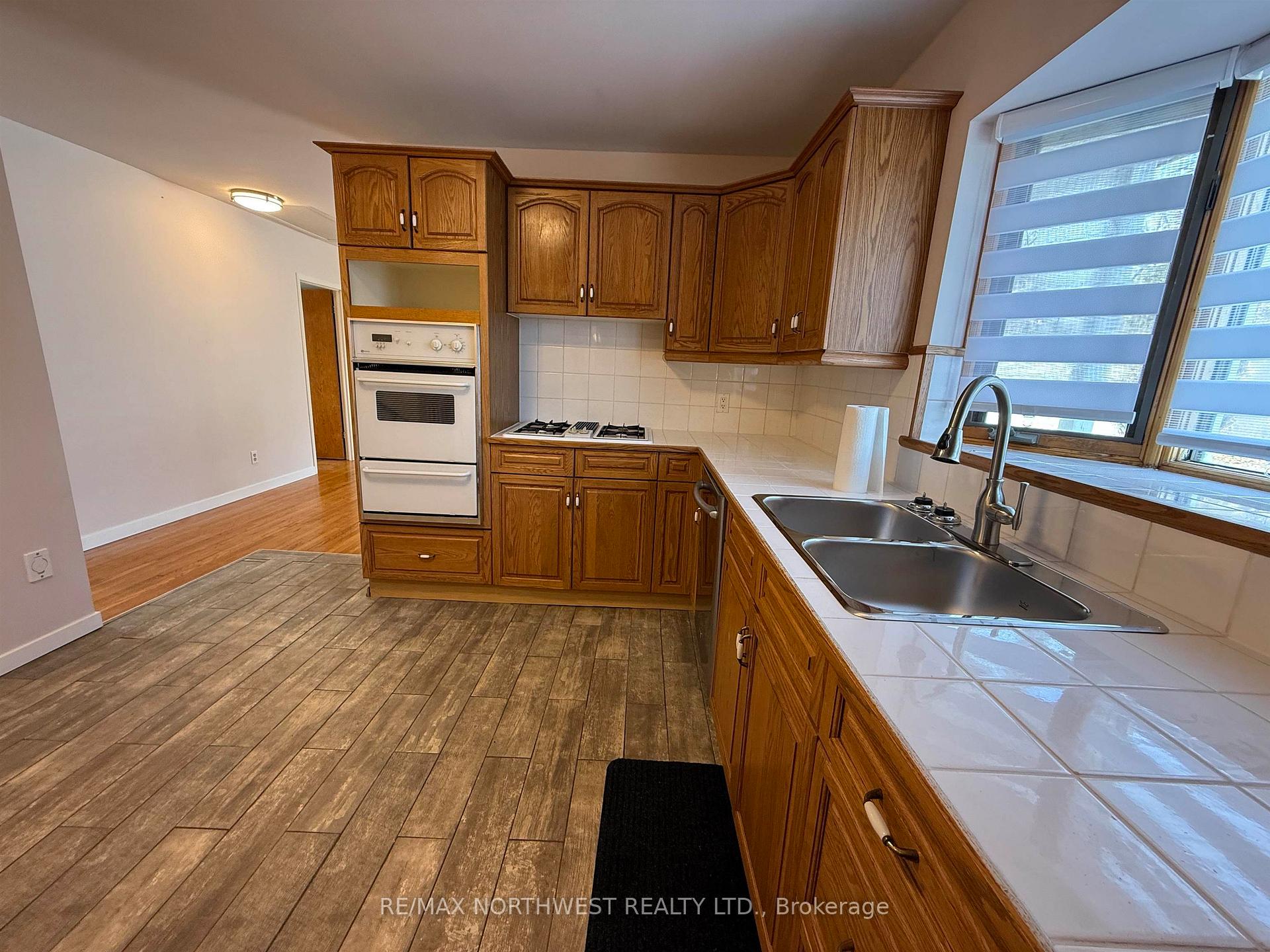 Photo 13 of 513 Sixth Avenue S, Kenora, Lakeside — HOMEH