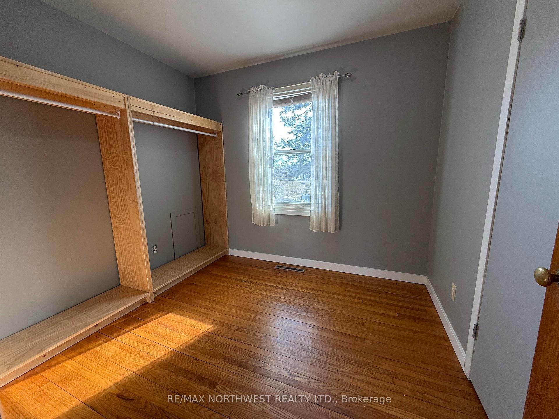 Photo 19 of 513 Sixth Avenue S, Kenora, Lakeside — HOMEH