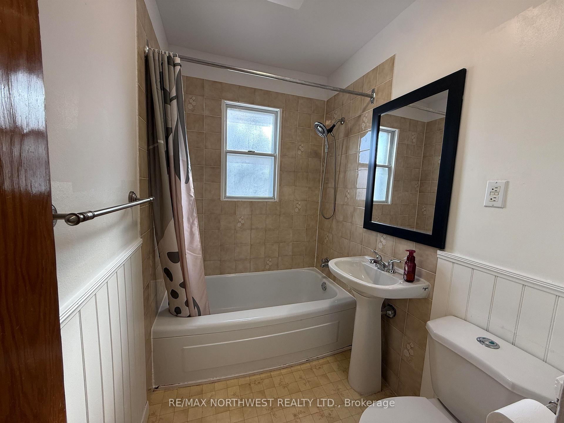 Photo 20 of 513 Sixth Avenue S, Kenora, Lakeside — HOMEH