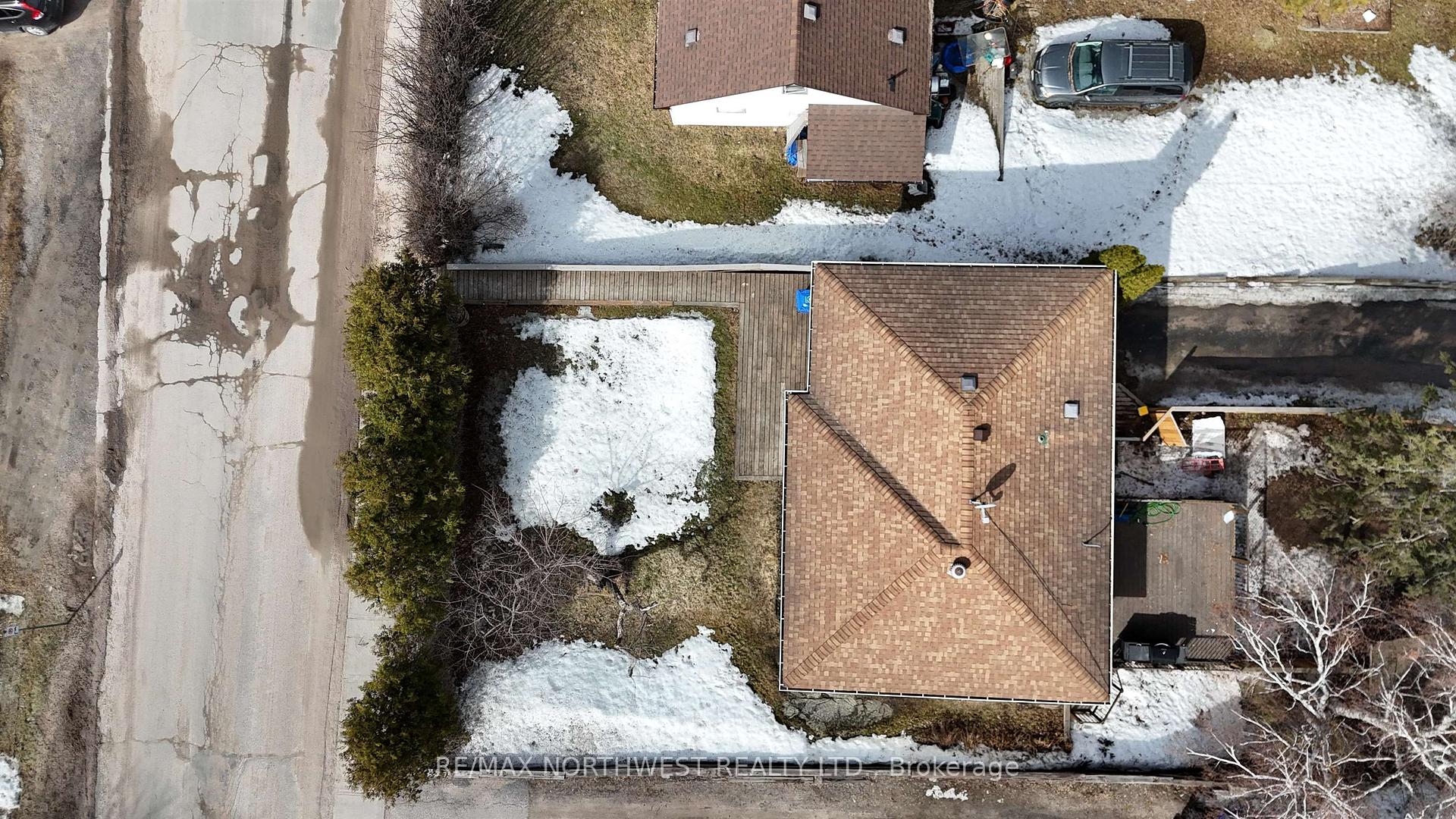 Photo 30 of 513 Sixth Avenue S, Kenora, Lakeside — HOMEH