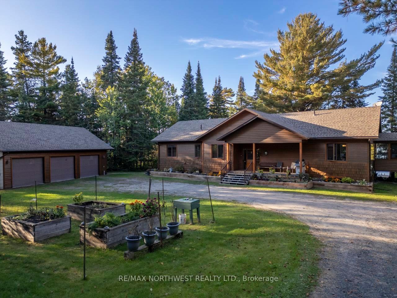 Photo 4 of 200 Penninsula Road, Kenora Remote Area, Lake of the Woods North — HOMEH