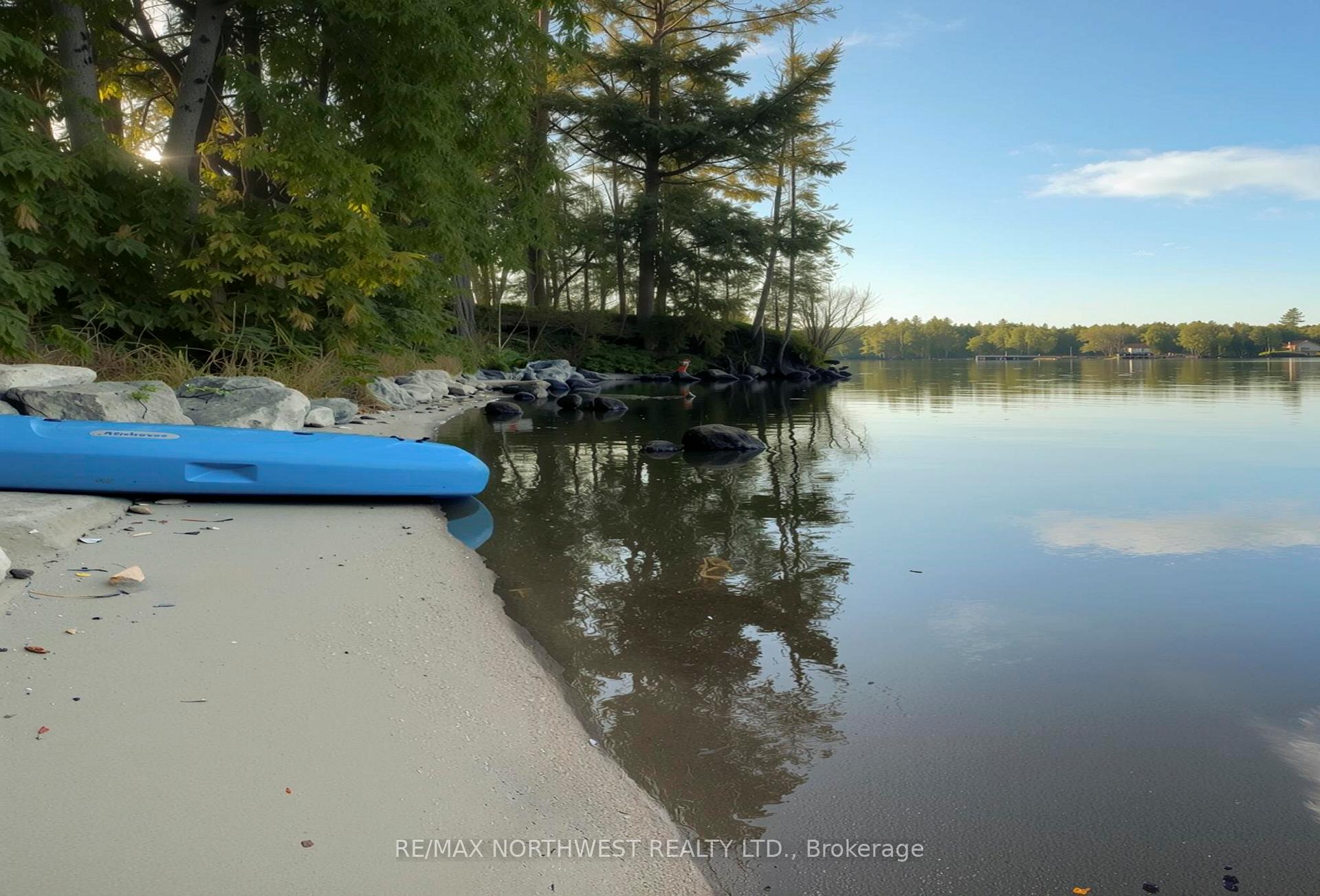 Photo 7 of 200 Penninsula Road, Kenora Remote Area, Lake of the Woods North — HOMEH