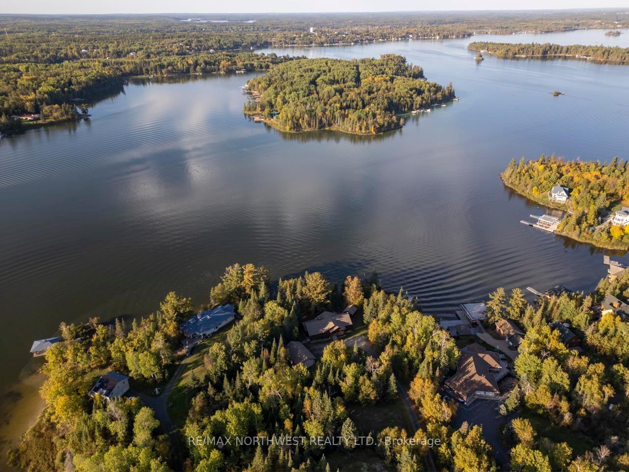 Photo 8 of 200 Penninsula Road, Kenora Remote Area, Lake of the Woods North — HOMEH
