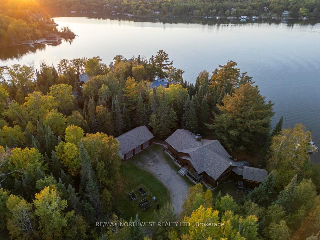 Photo 10 of 200 Penninsula Road, Kenora Remote Area, Lake of the Woods North — HOMEH
