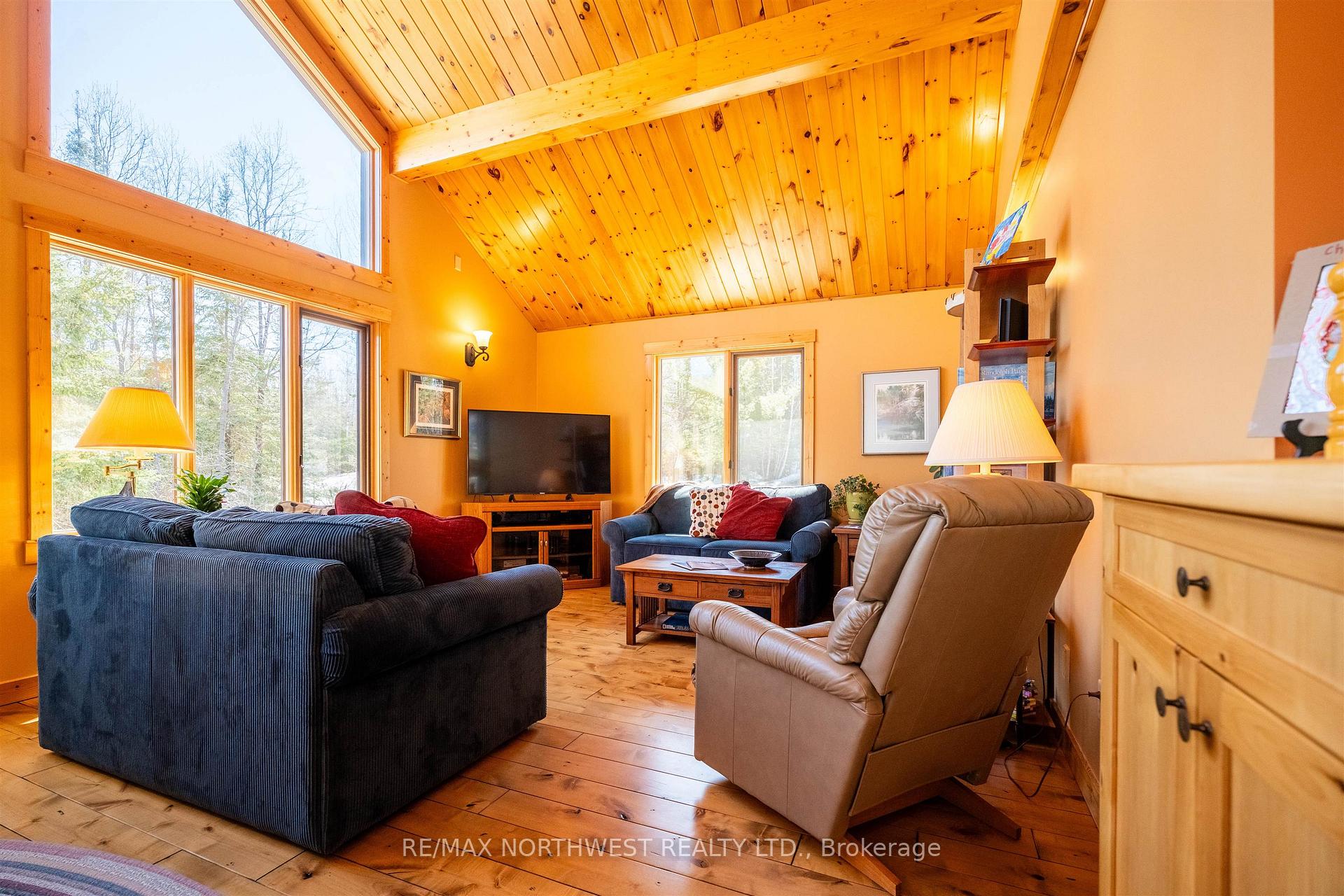 Photo 24 of 200 Penninsula Road, Kenora Remote Area, Lake of the Woods North — HOMEH