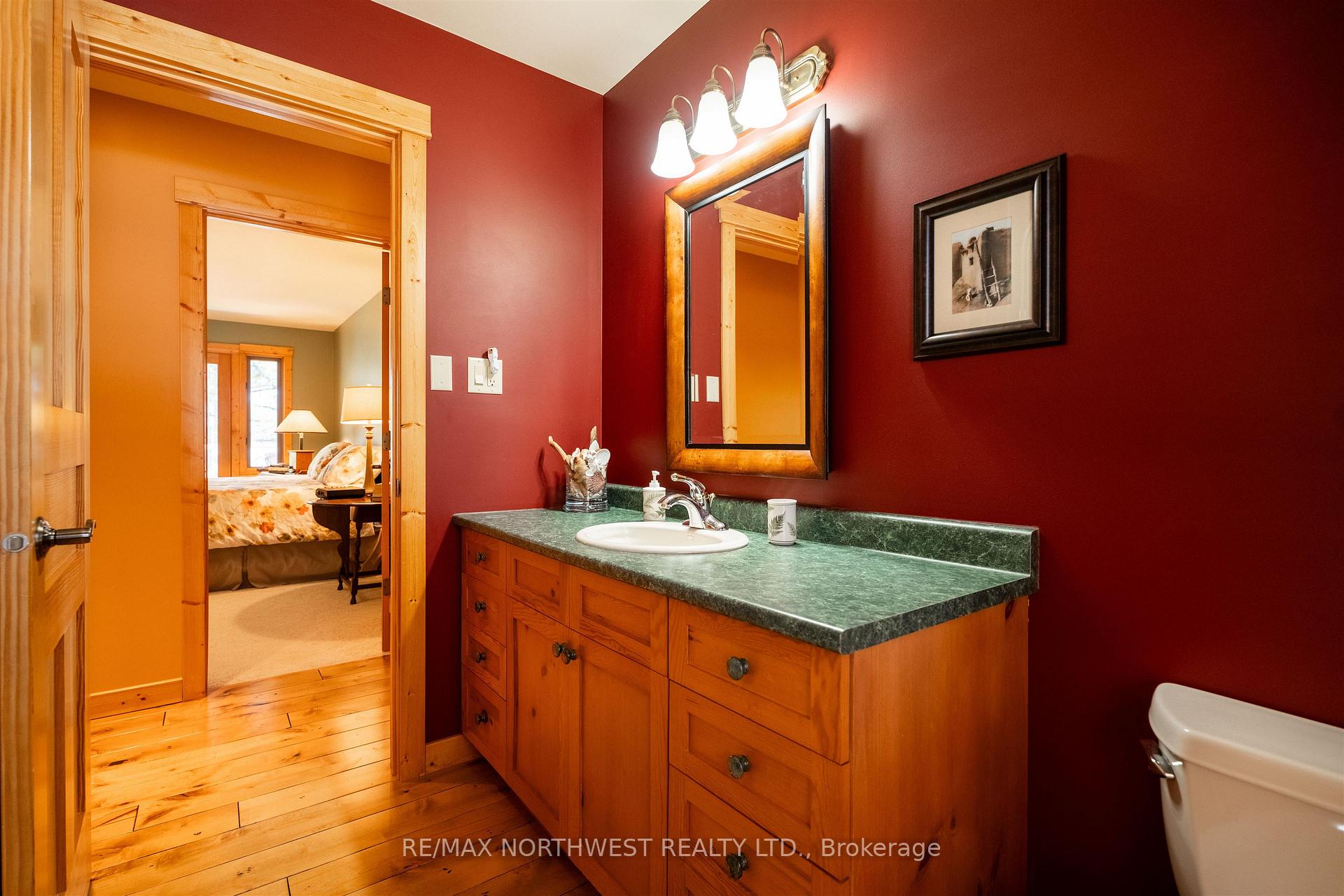 Photo 33 of 200 Penninsula Road, Kenora Remote Area, Lake of the Woods North — HOMEH