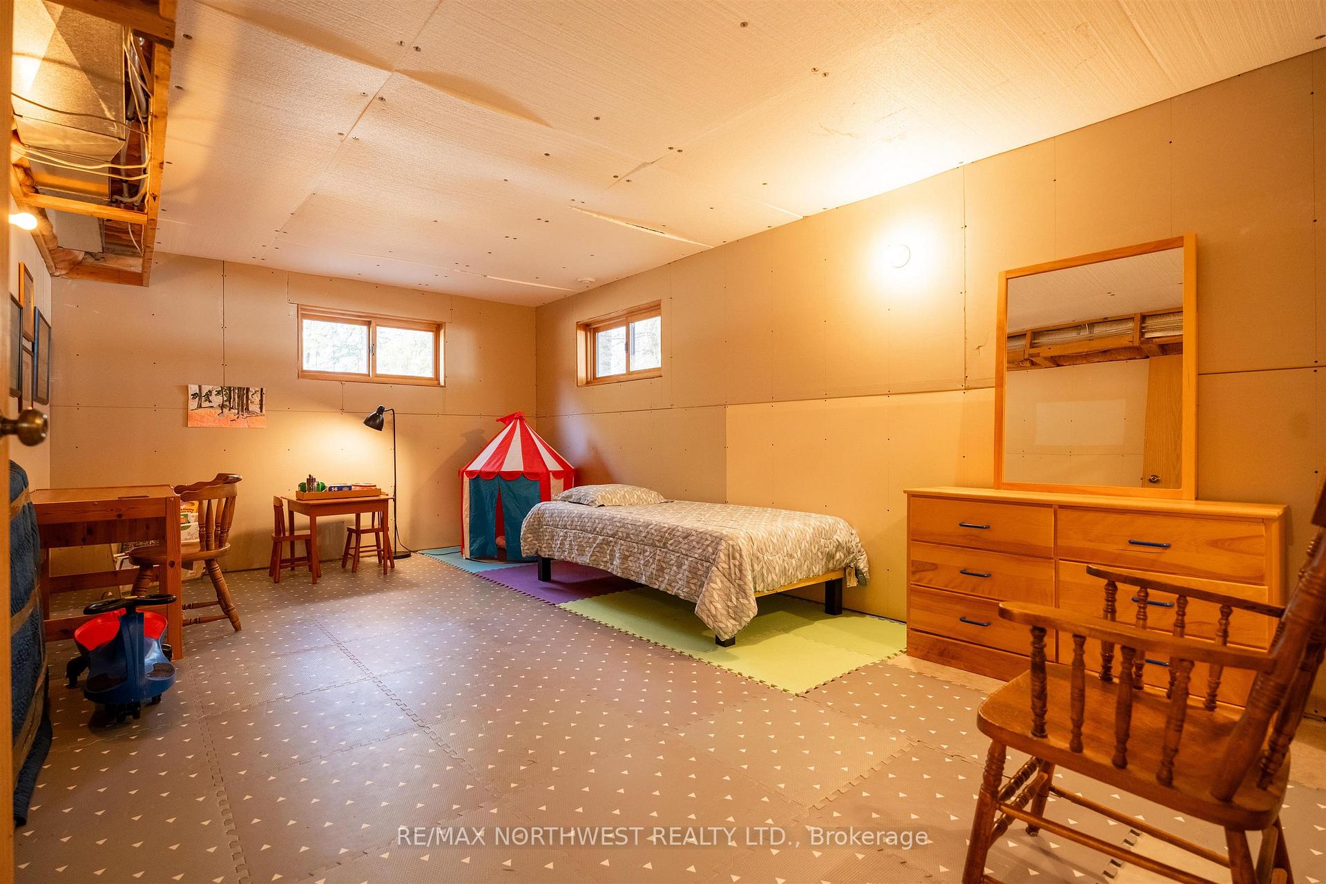 Photo 37 of 200 Penninsula Road, Kenora Remote Area, Lake of the Woods North — HOMEH