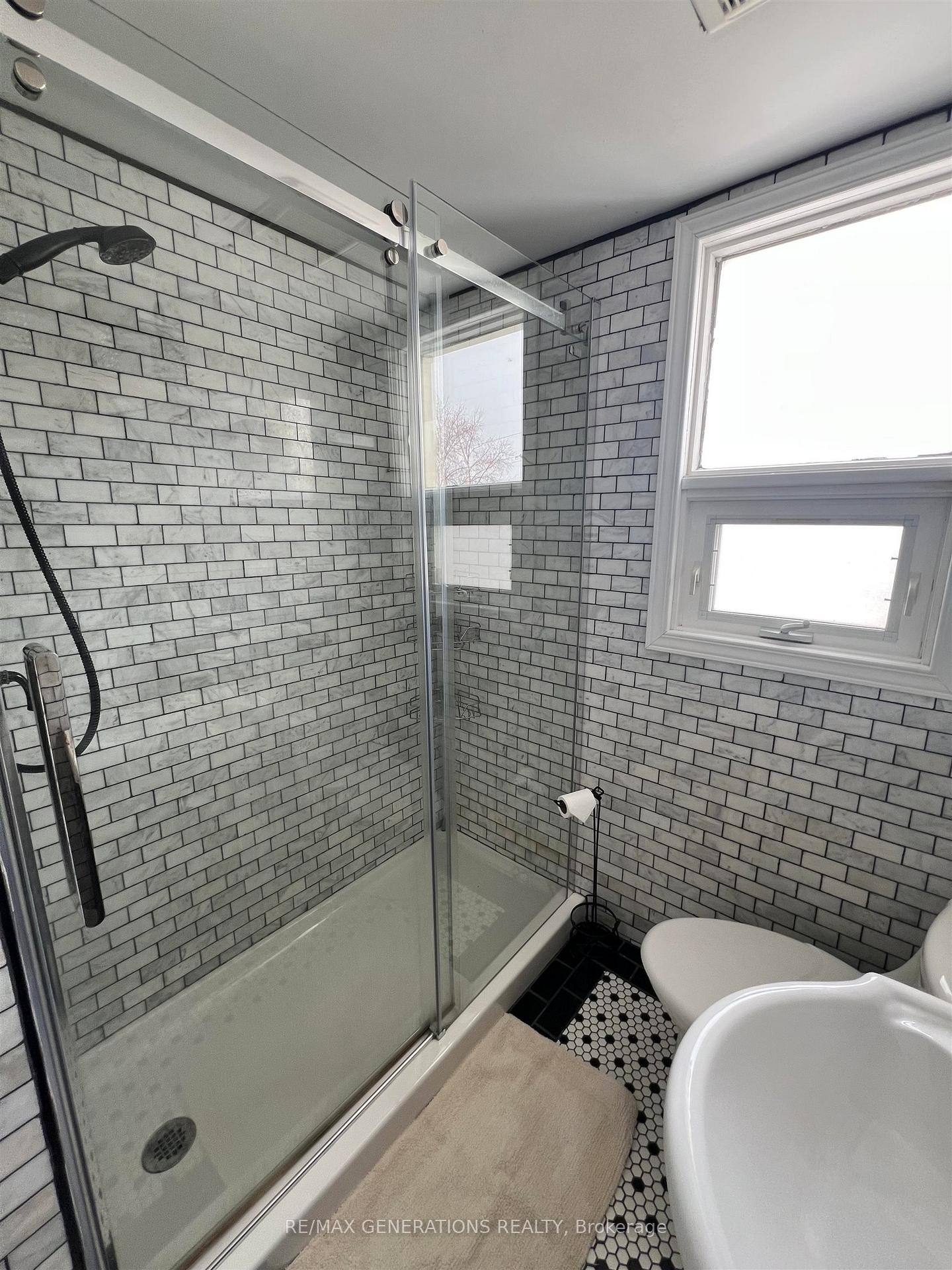 Photo 9 of 34 McCullough Street, Marathon — HOMEH