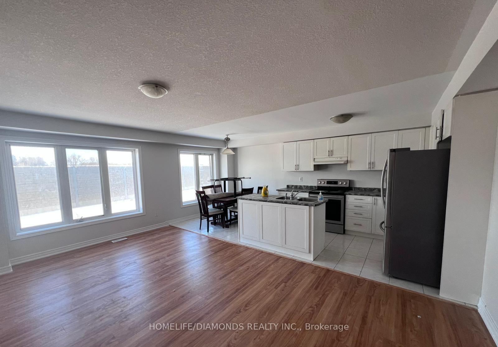 Photo 4 of Unit 29, 470 Linden Drive, Cambridge, Preston Heights — HOMEH
