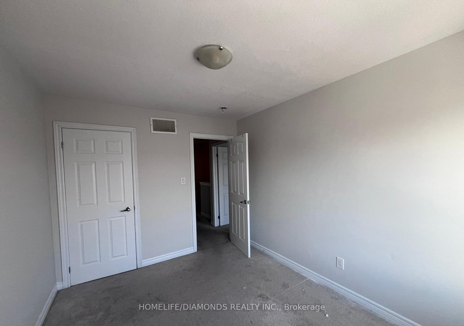 Photo 13 of Unit 29, 470 Linden Drive, Cambridge, Preston Heights — HOMEH
