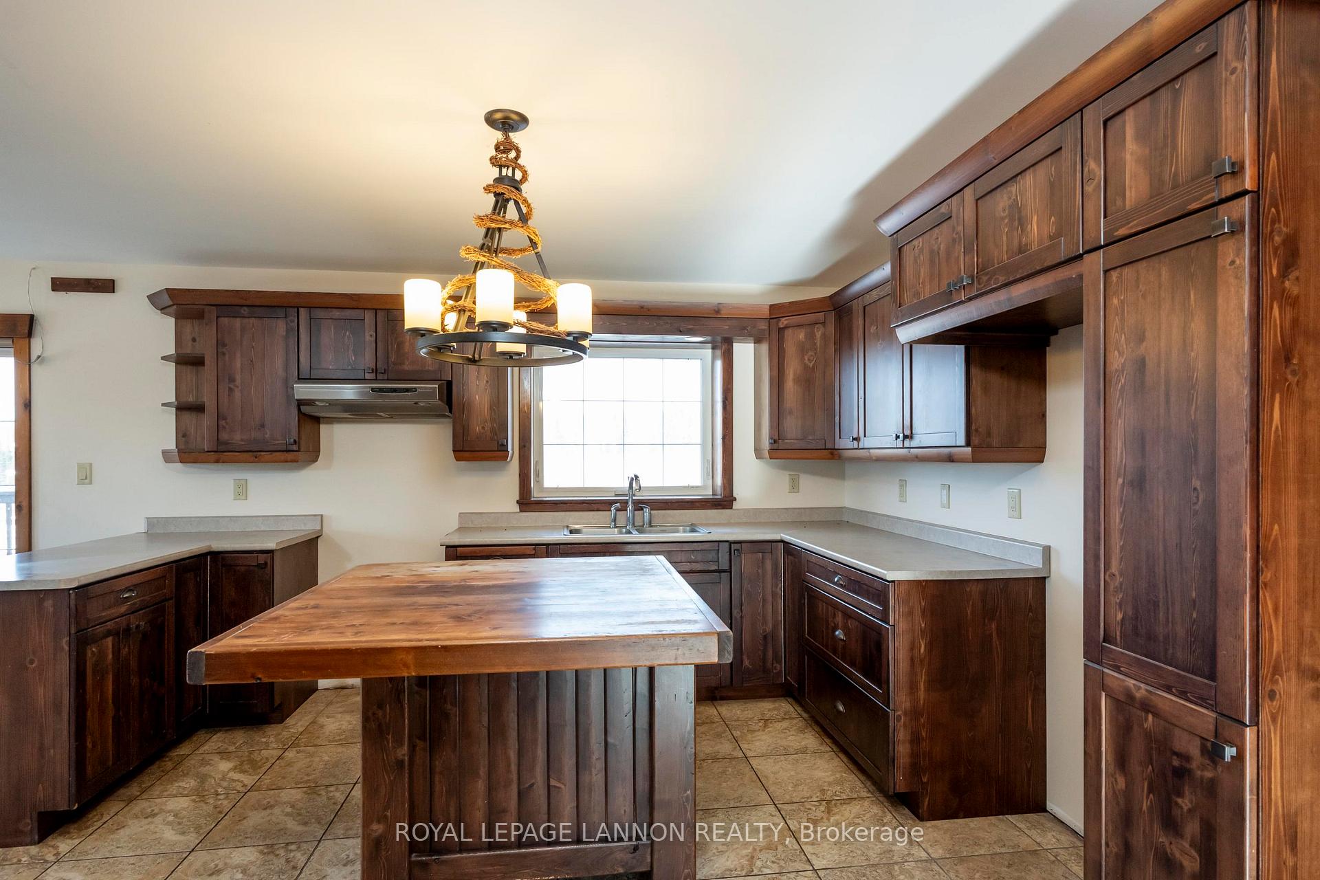 Photo 11 of 3331 Hwy 11/17, Shuniah — HOMEH