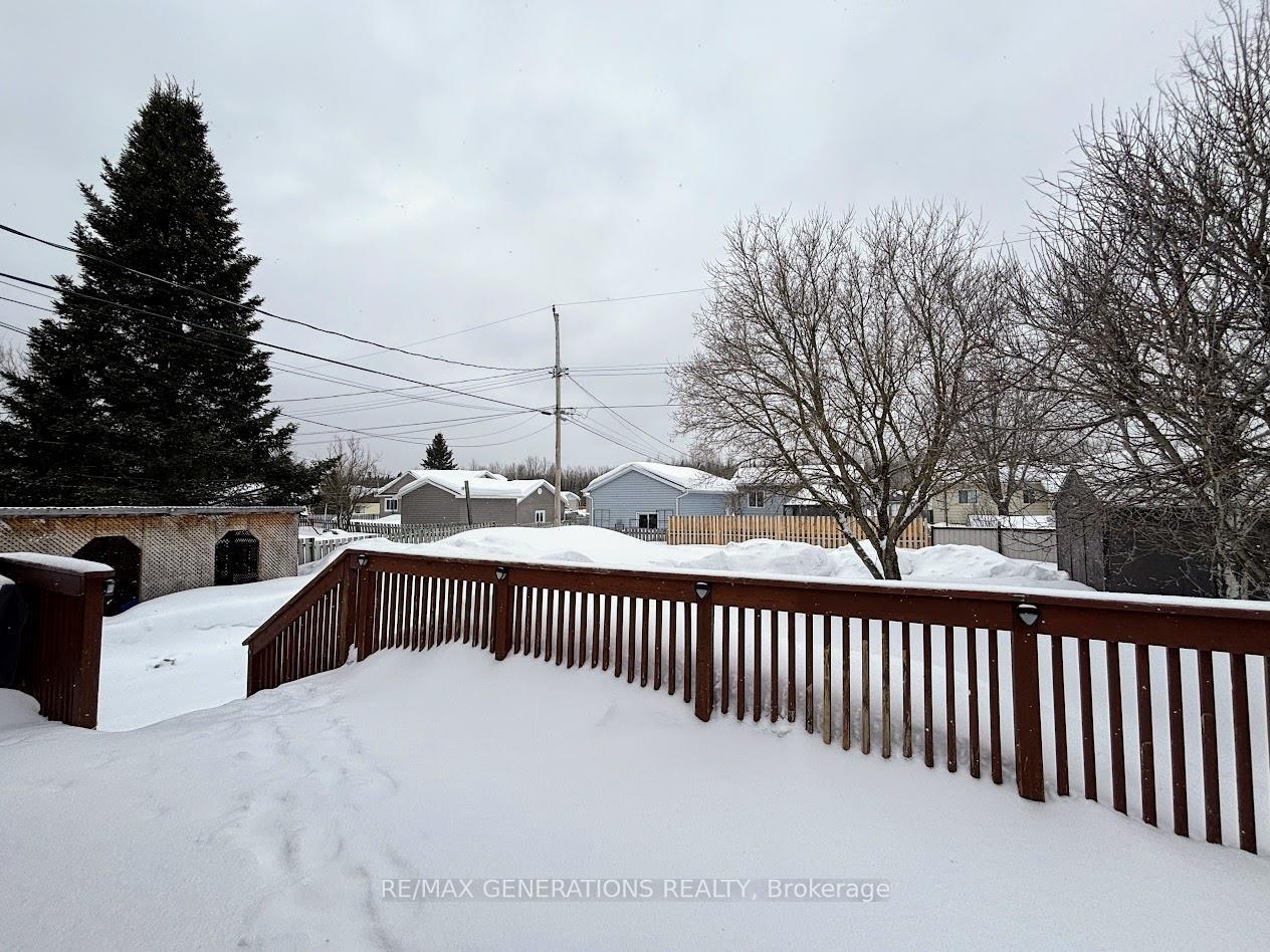 Photo 36 of 18 Wendego Street, Manitouwadge — HOMEH