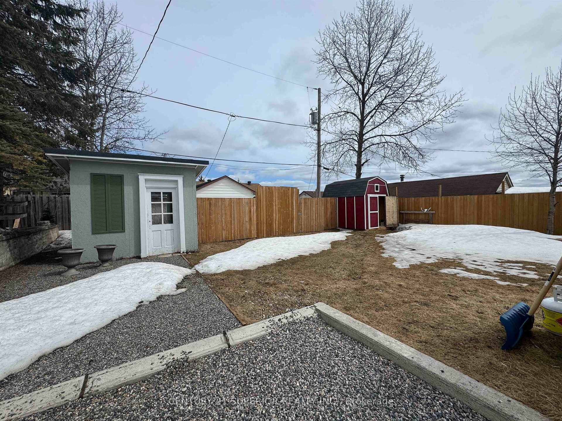 Photo 44 of 5 Falcon Drive, Manitouwadge — HOMEH