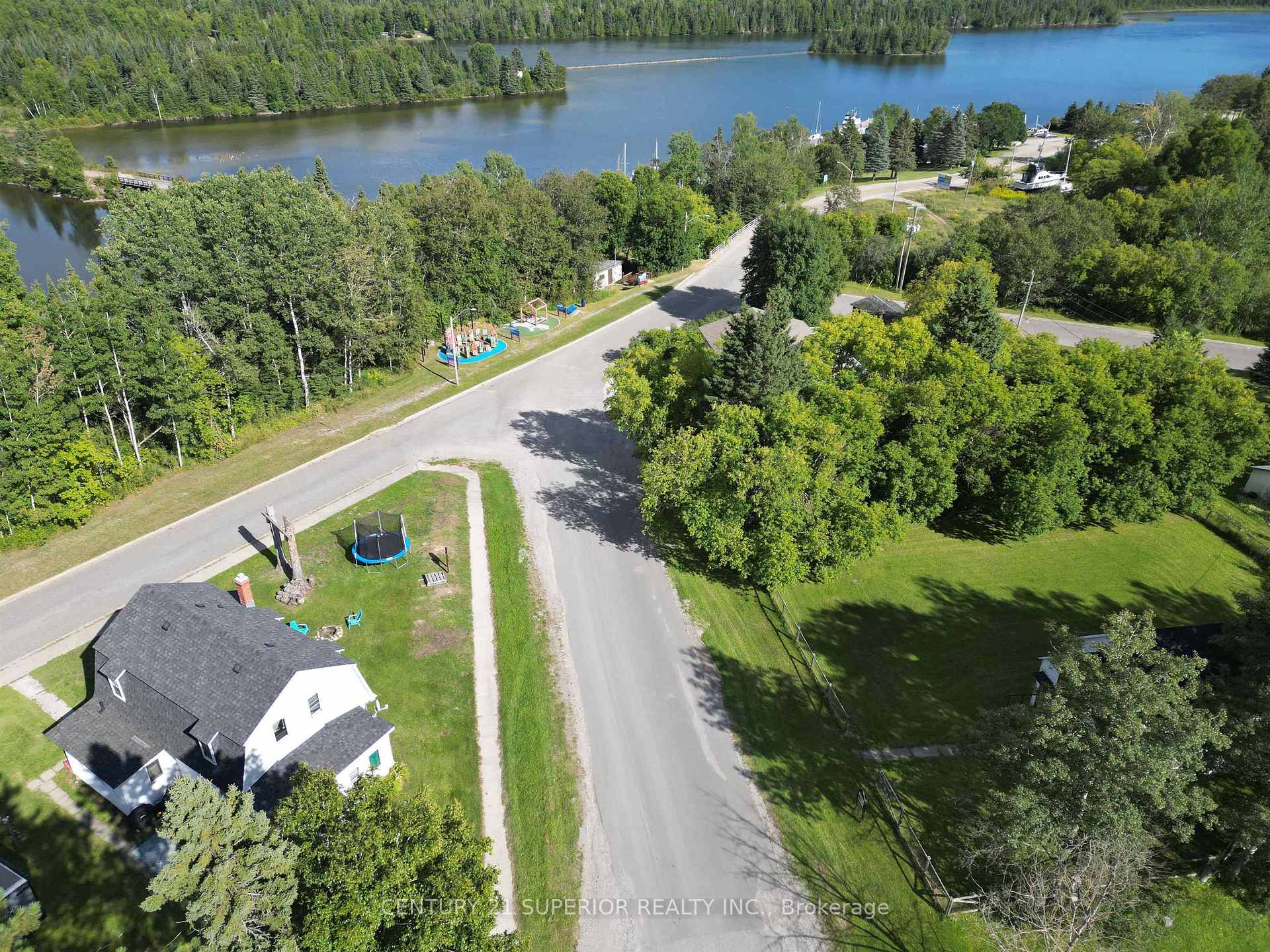 Photo 3 of 4 Riverview Street, Nipigon — HOMEH