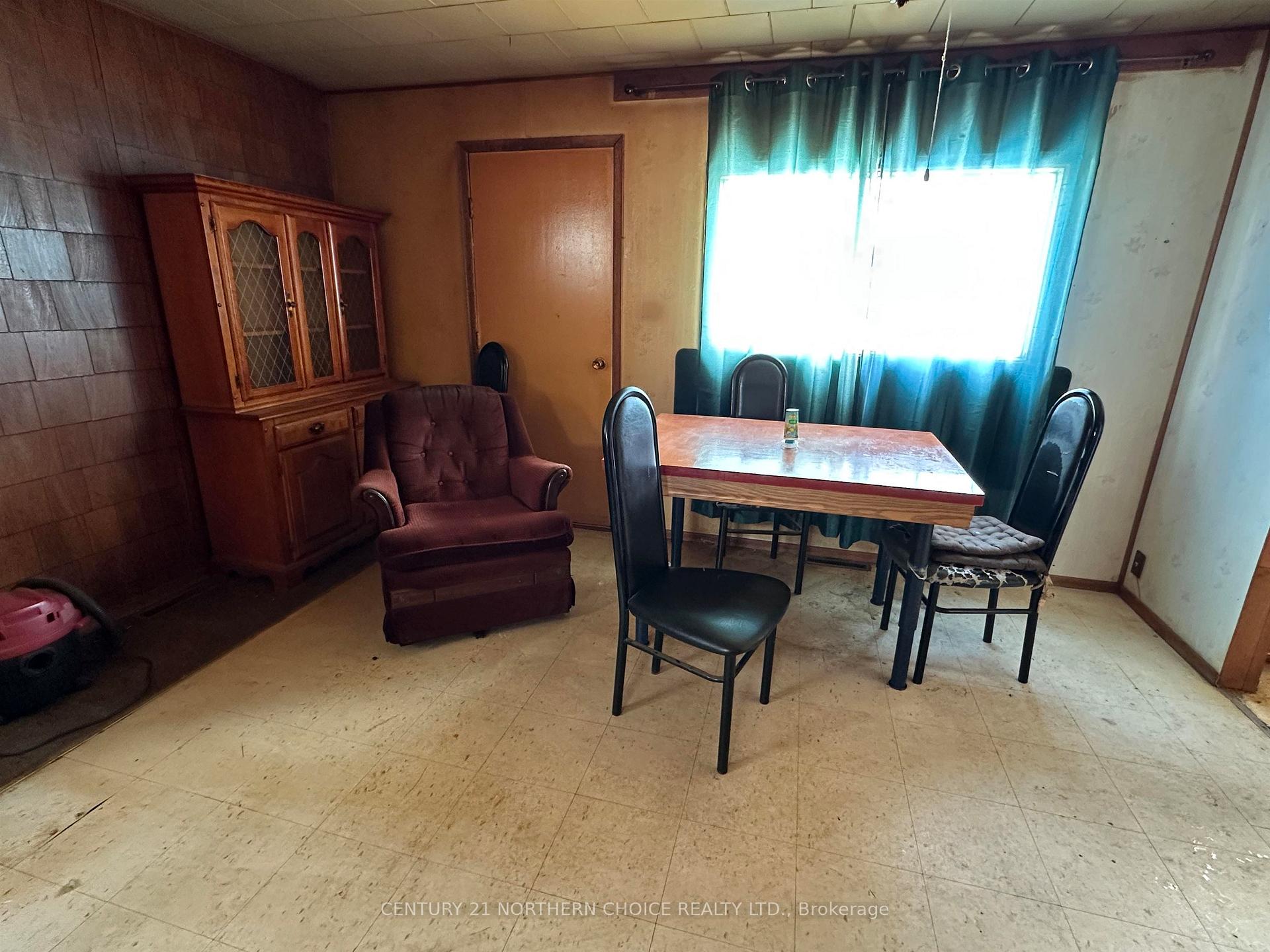 Photo 16 of 77 Dickenson Road, Red Lake — HOMEH