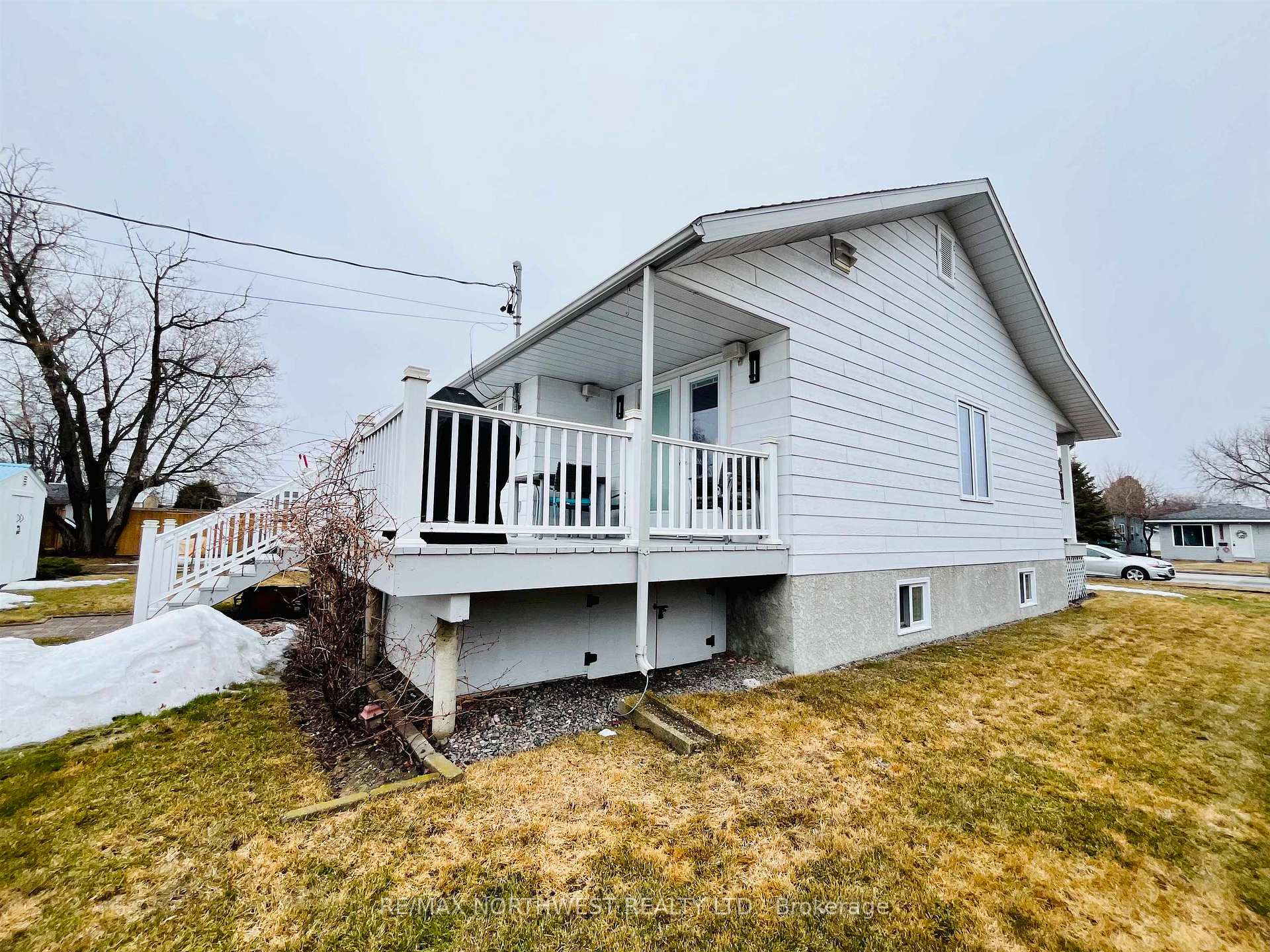 Photo 2 of 1125 Second St. E. E, Fort Frances — HOMEH