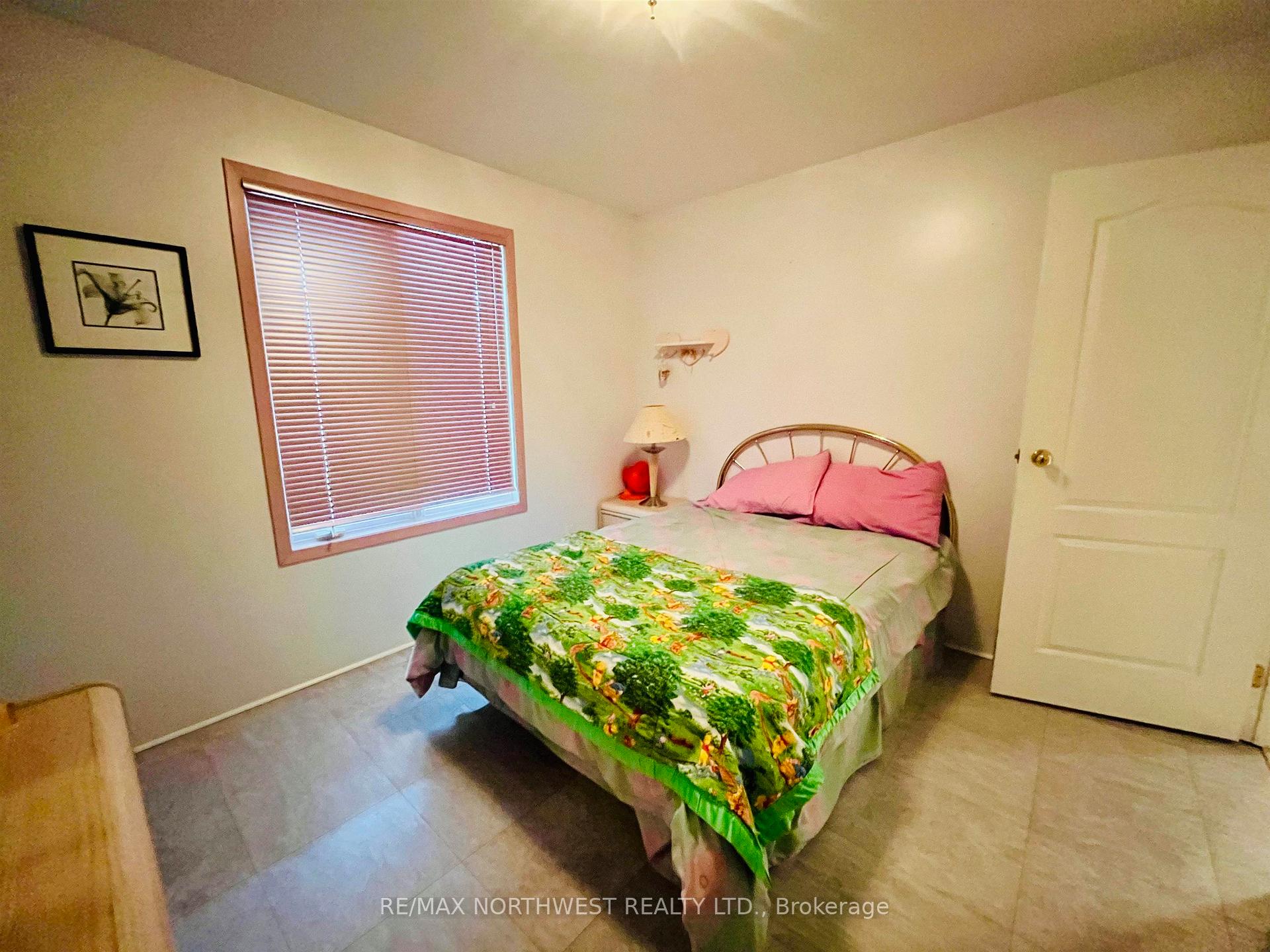Photo 18 of 1125 Second St. E. E, Fort Frances — HOMEH