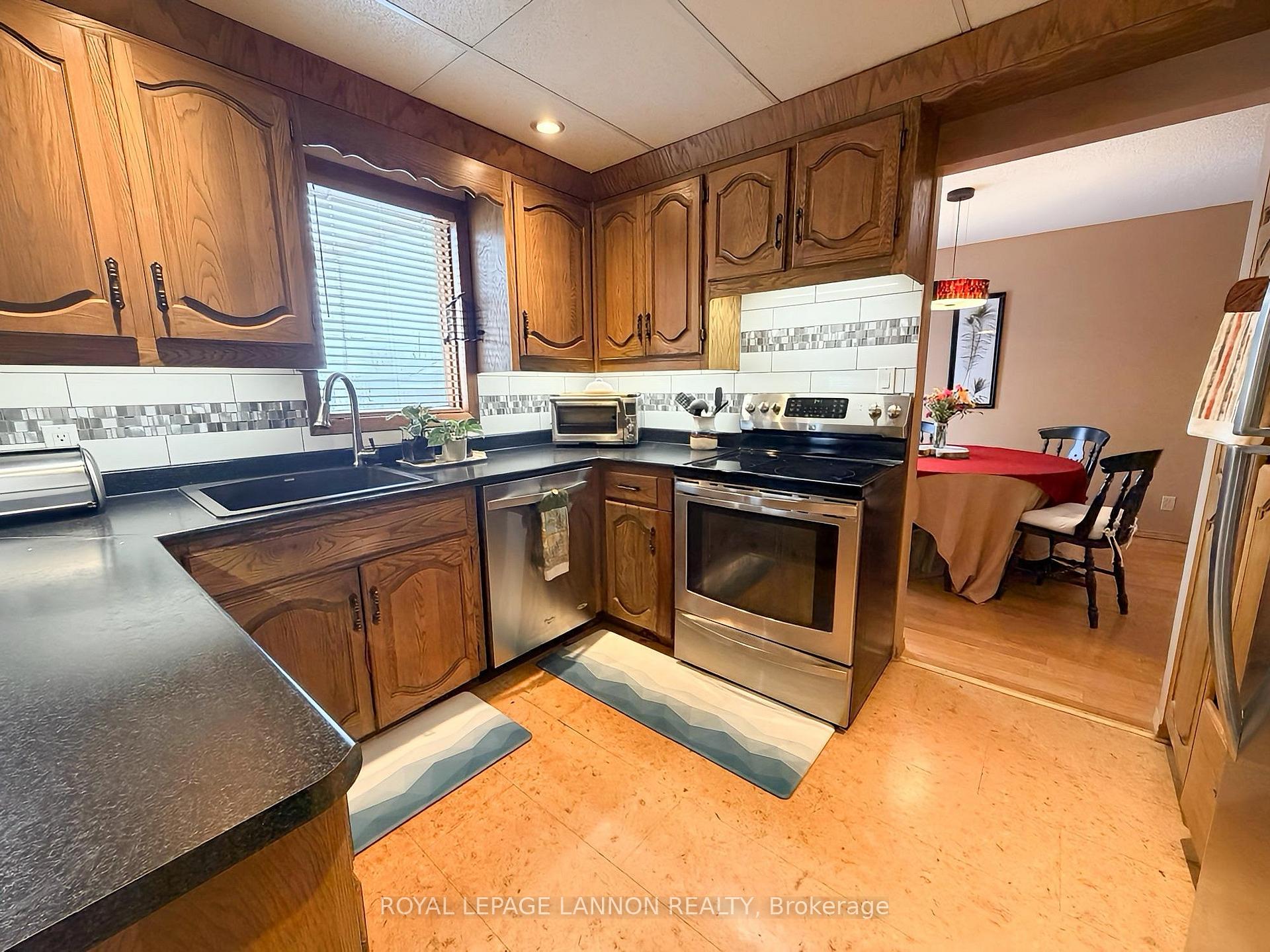 Photo 8 of 711 First Street W, Greenstone — HOMEH