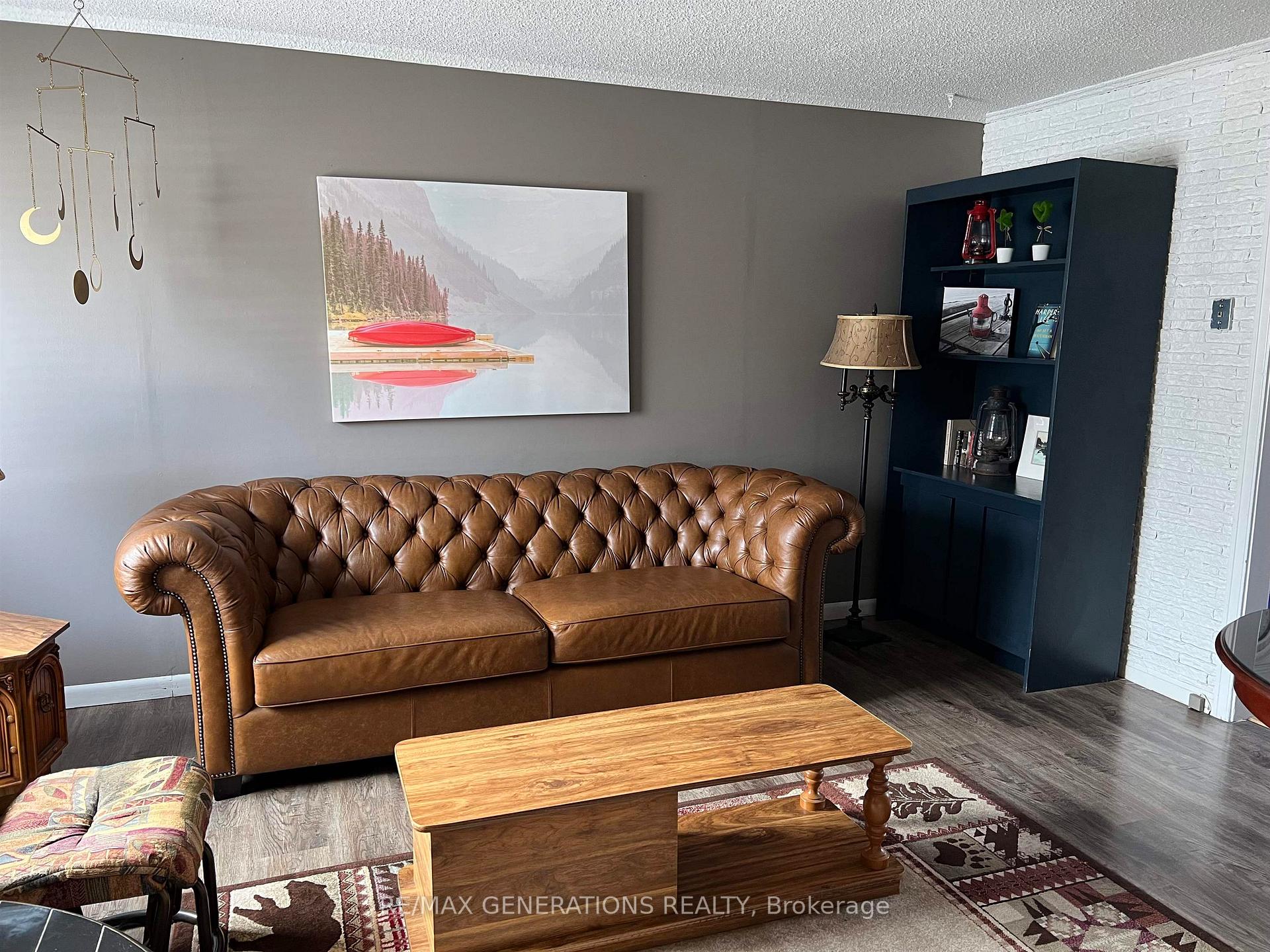 Photo 2 of 30 McCullough Street, Marathon — HOMEH