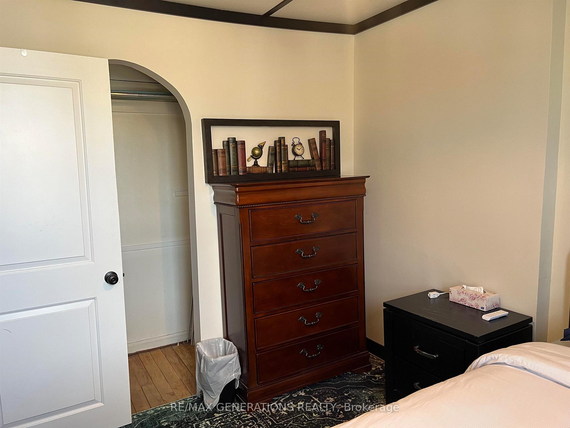 Photo 9 of 30 McCullough Street, Marathon — HOMEH