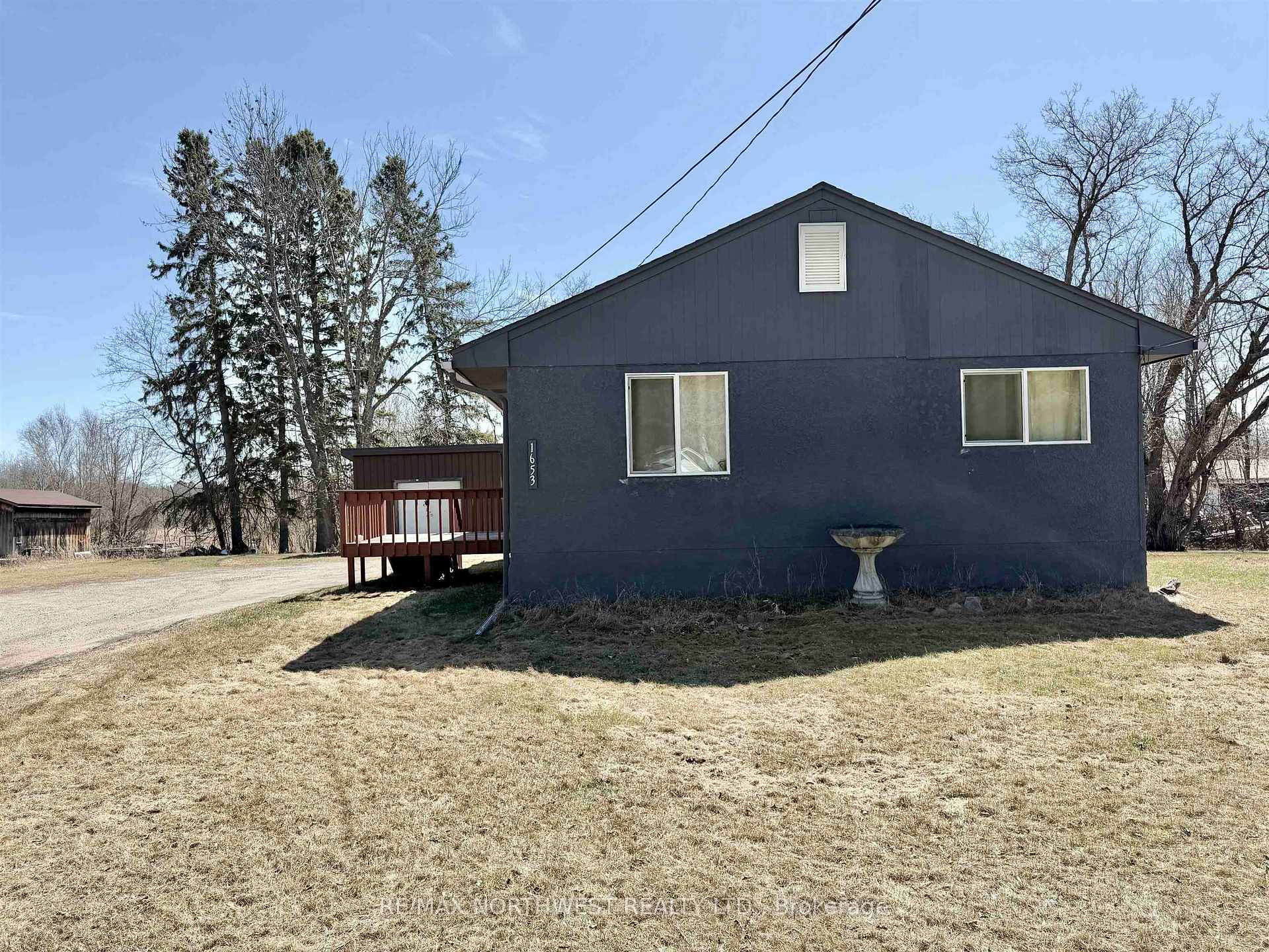 Photo 2 of 1653 Sunset Drive, Fort Frances — HOMEH