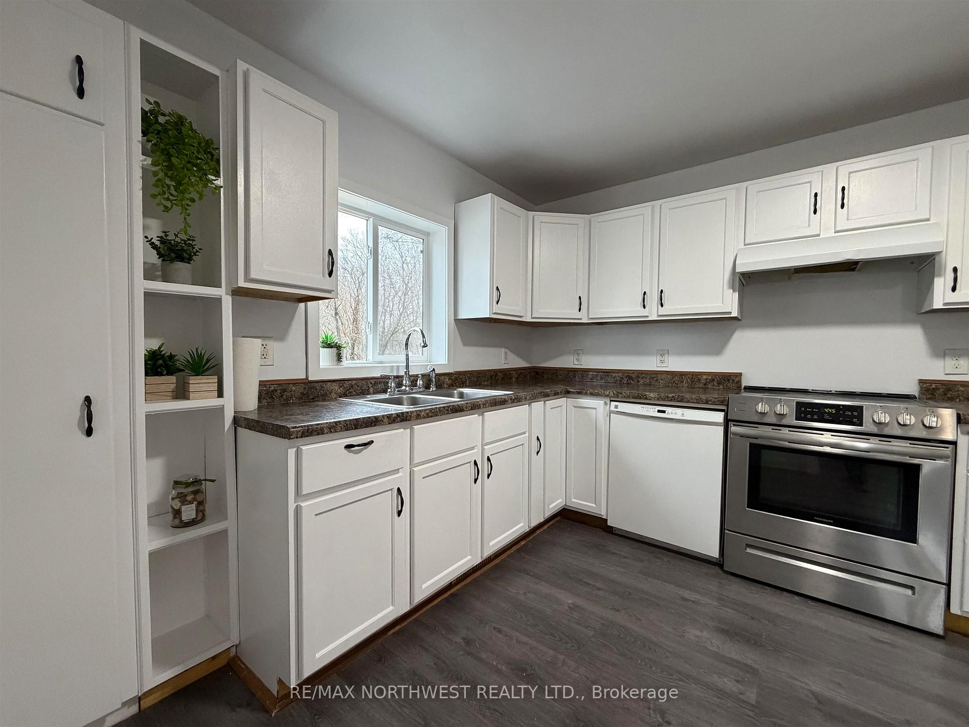 Photo 7 of 1653 Sunset Drive, Fort Frances — HOMEH