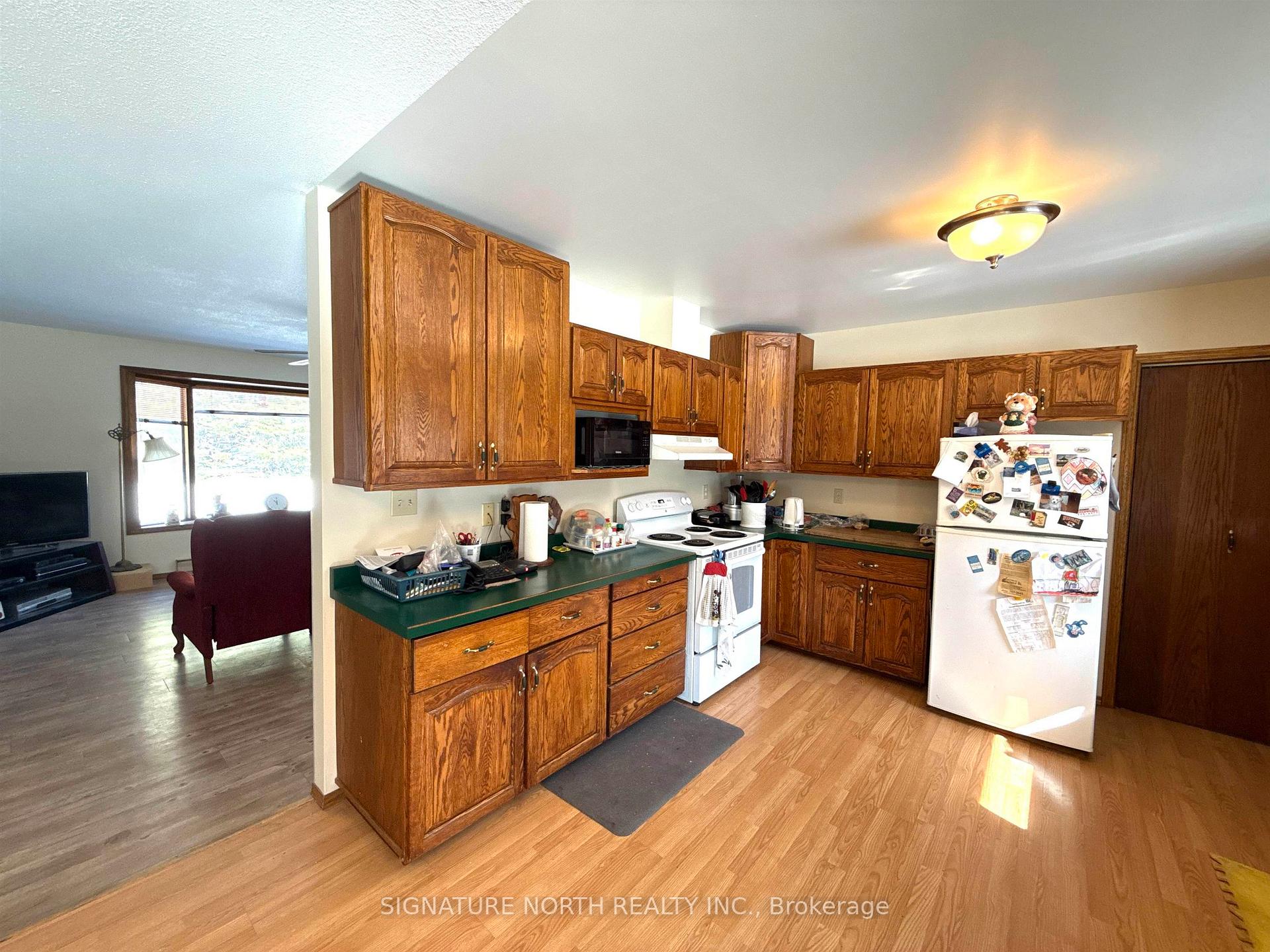 Photo 3 of 982 Hwy 608, Neebing, Scoble — HOMEH