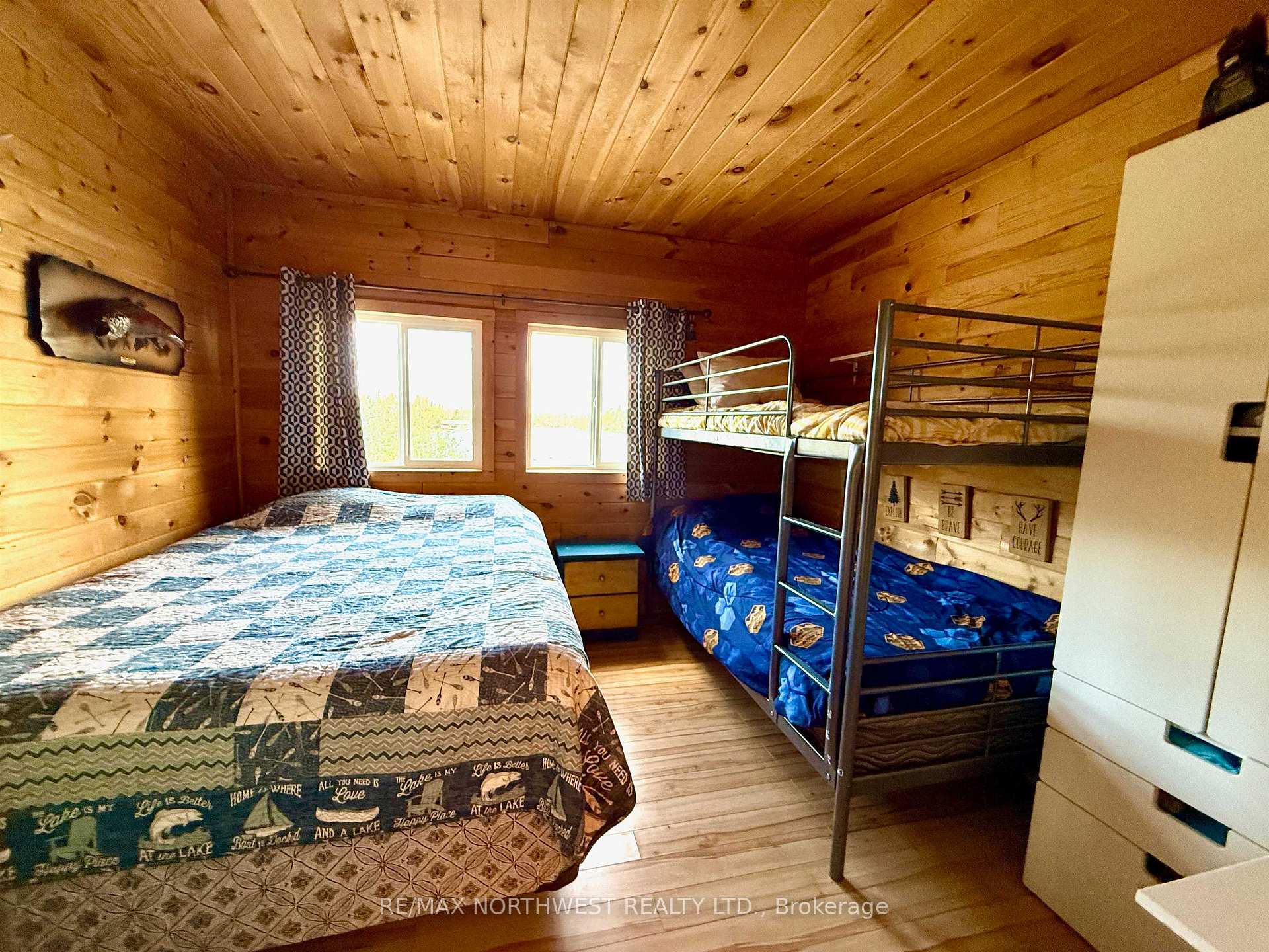 Photo 9 of 80 Bay Point Road, Kenora Remote Area, Lake of the Woods North — HOMEH