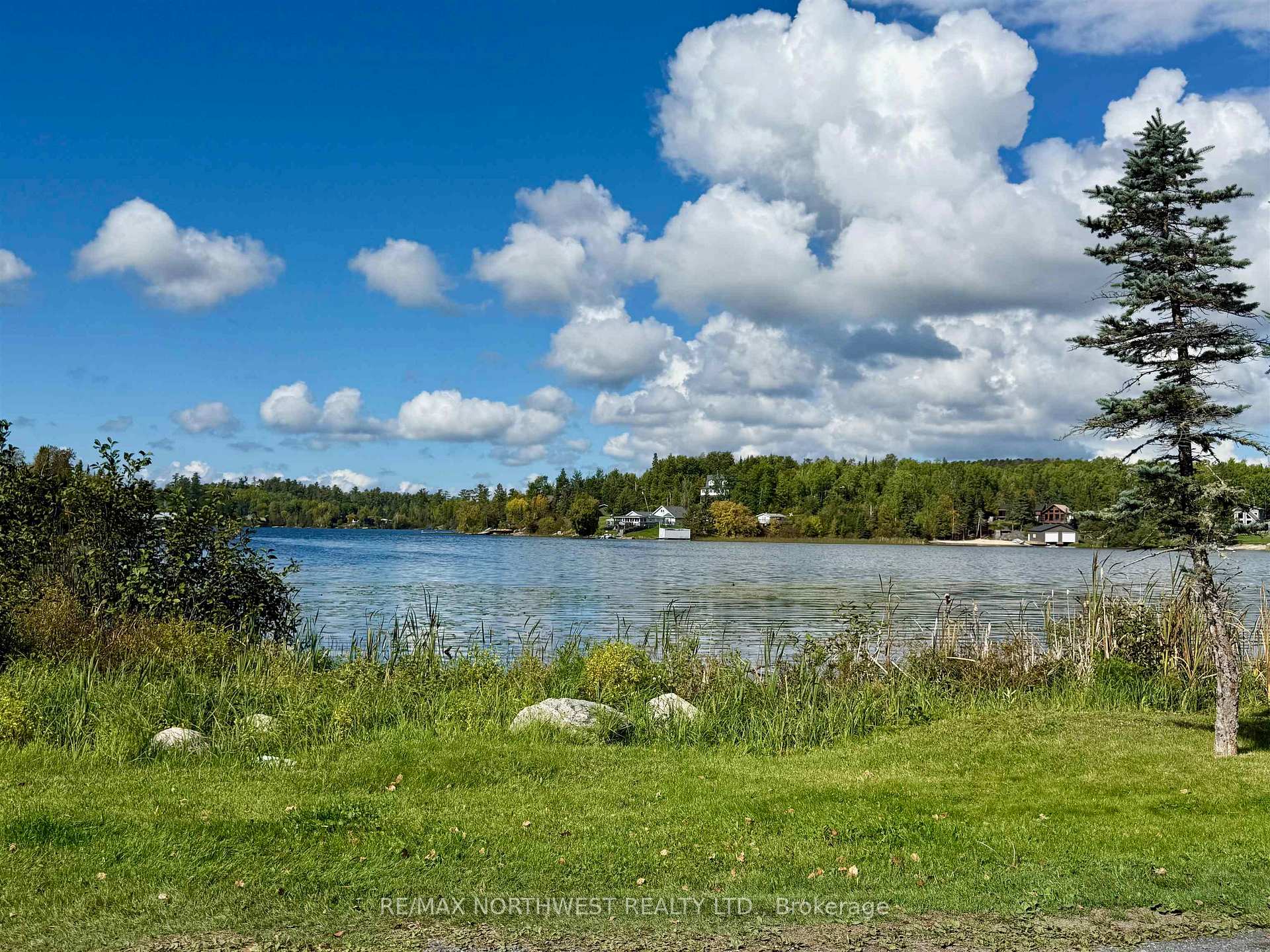 Photo 12 of 80 Bay Point Road, Kenora Remote Area, Lake of the Woods North — HOMEH