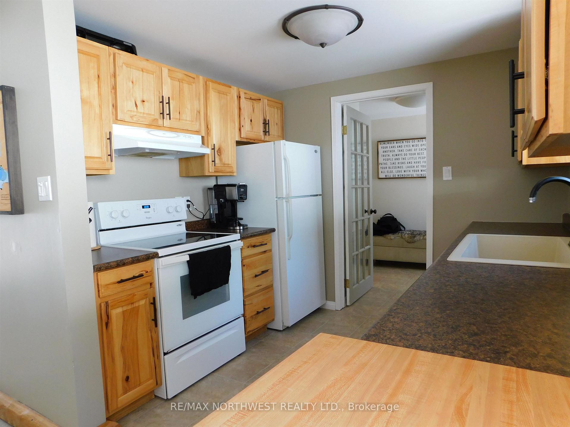 Photo 13 of 157 Harris Crescent, Dryden, Thunder Lake — HOMEH