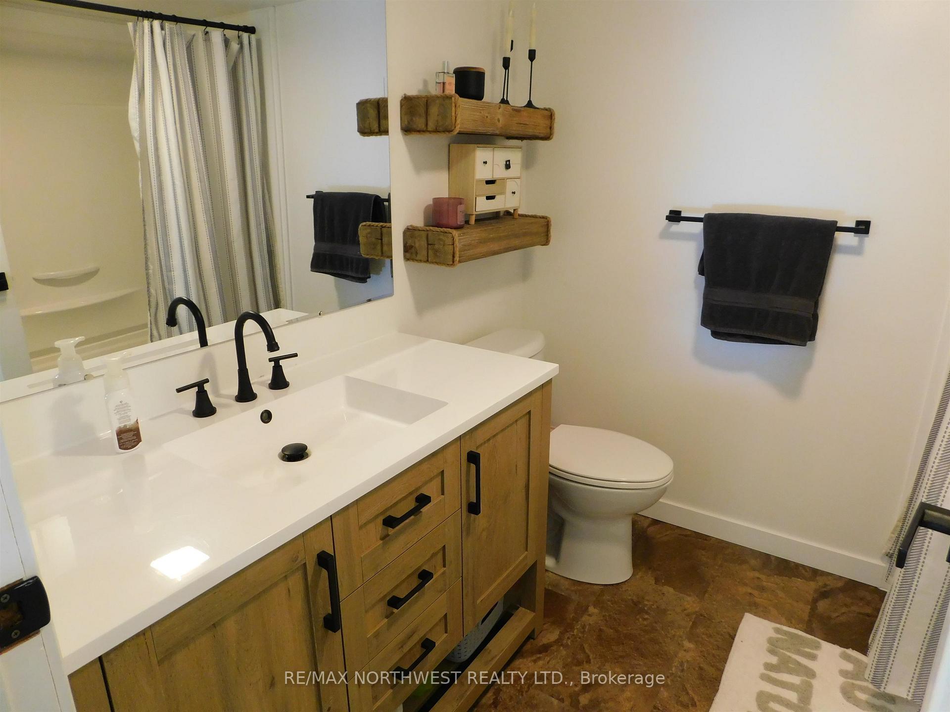 Photo 20 of 157 Harris Crescent, Dryden, Thunder Lake — HOMEH