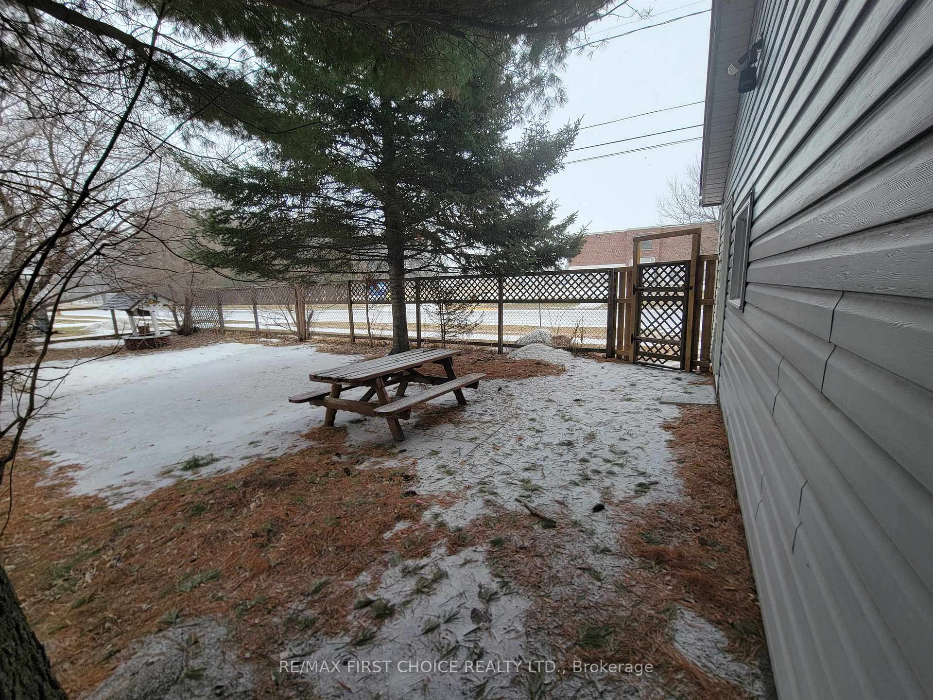 Photo 12 of 252 Sixth Street E, Fort Frances — HOMEH