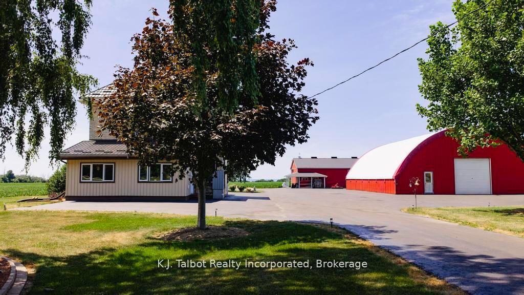 Photo 3 of 79823 Bluewater Highway, Central Huron, Goderich — HOMEH