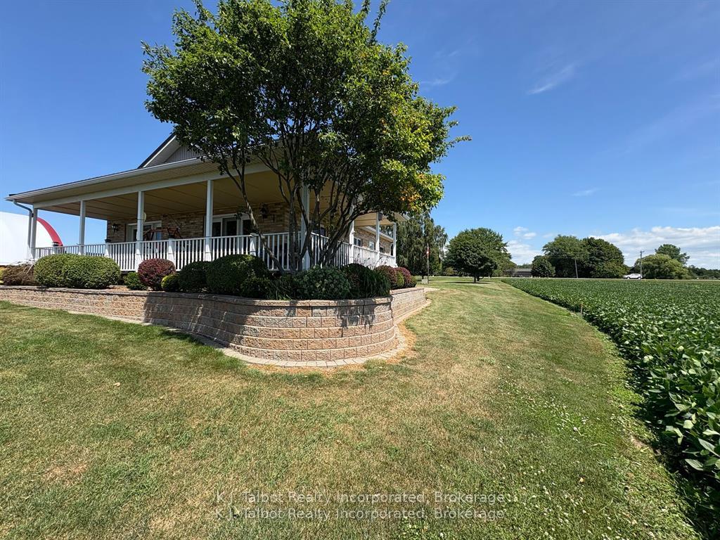 Photo 13 of 79823 Bluewater Highway, Central Huron, Goderich — HOMEH