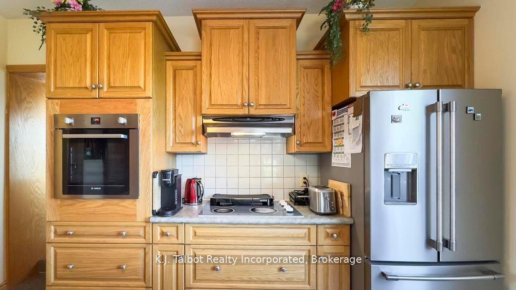 Photo 18 of 79823 Bluewater Highway, Central Huron, Goderich — HOMEH