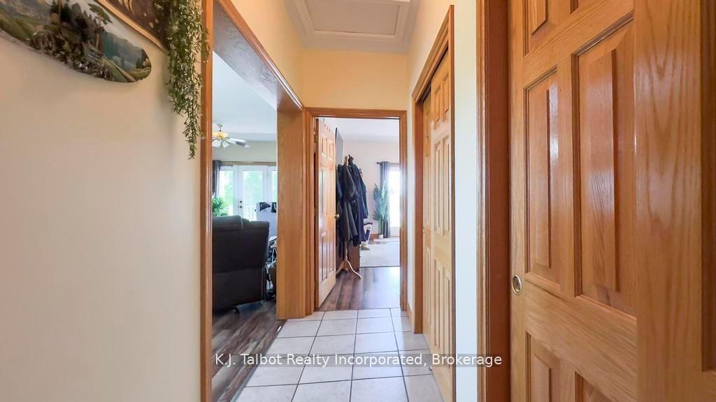 Photo 24 of 79823 Bluewater Highway, Central Huron, Goderich — HOMEH