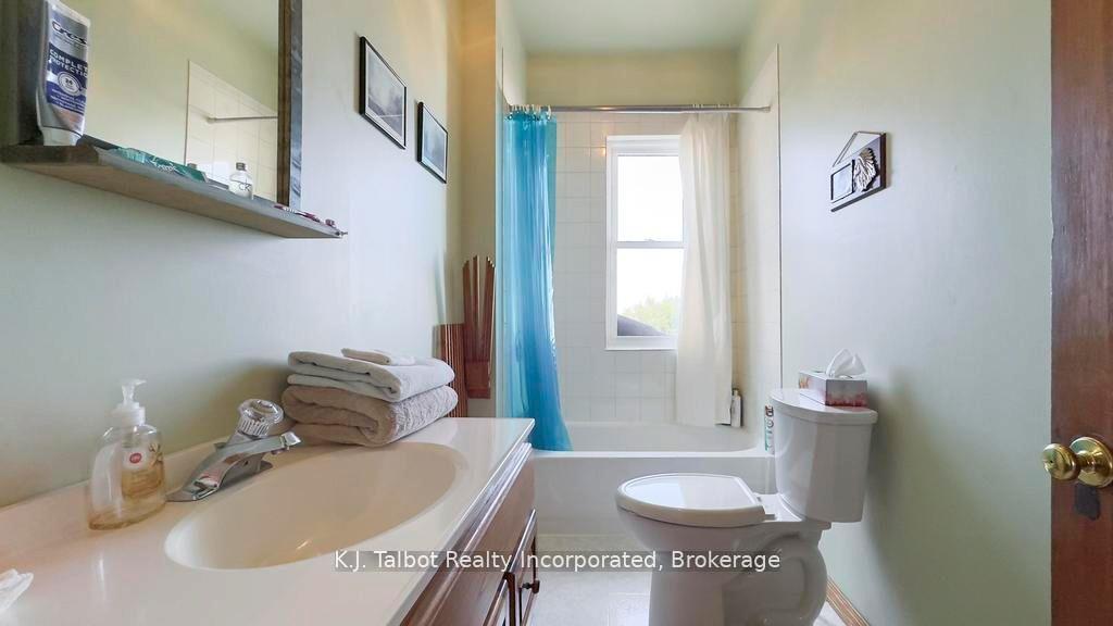 Photo 32 of 79823 Bluewater Highway, Central Huron, Goderich — HOMEH