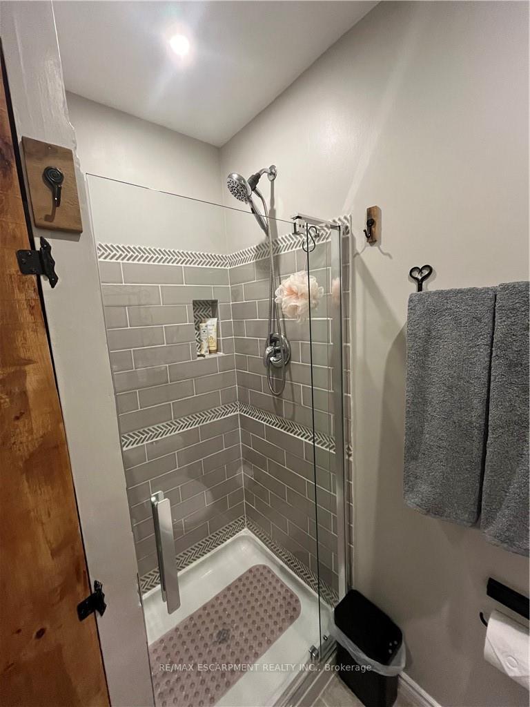 Photo 12 of Unit B, 56 King Street, Hamilton, Dundas — HOMEH